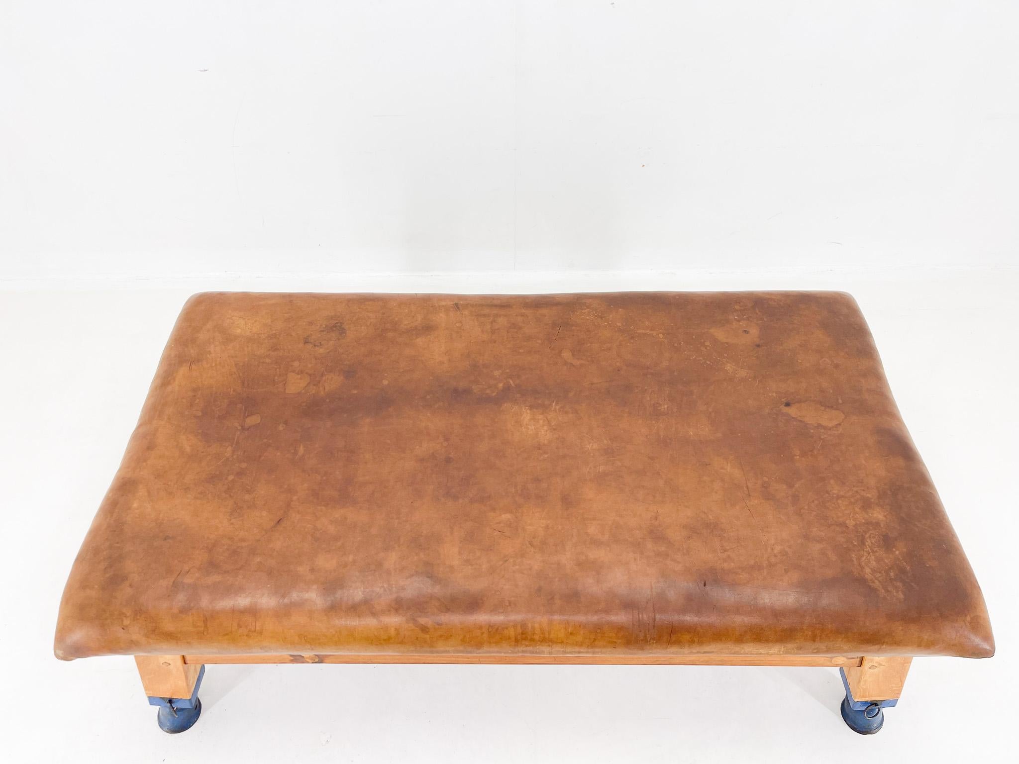 1940s Large Leather & Wood Gym Bench, Czechoslovakia For Sale 9