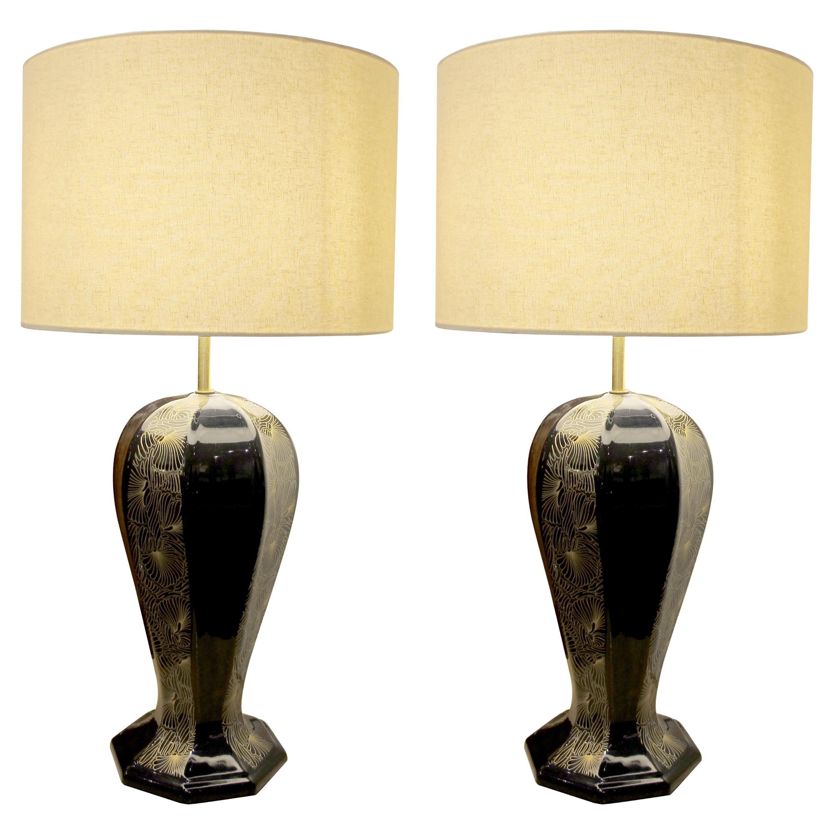 1940er Jahre Großes Paar schwarz-goldene Keramik-Tischlampen, italienisch im Angebot