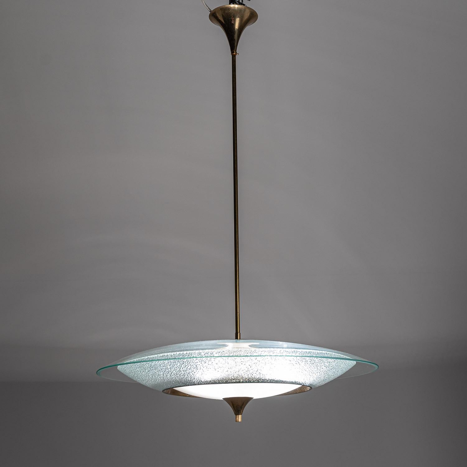 Ciondolo grande in vetro satinato e ottone del 1940 di Fontana Arte in vendita 6