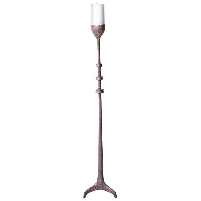 1940s large scale floor candleholder in bronze in style of Gia Cometti.