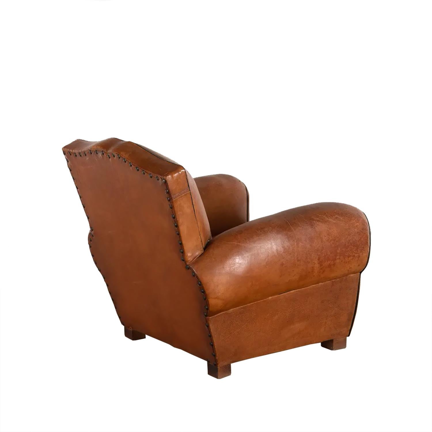 1940s Leather Club Chair In Good Condition In Tetbury, Gloucestershire