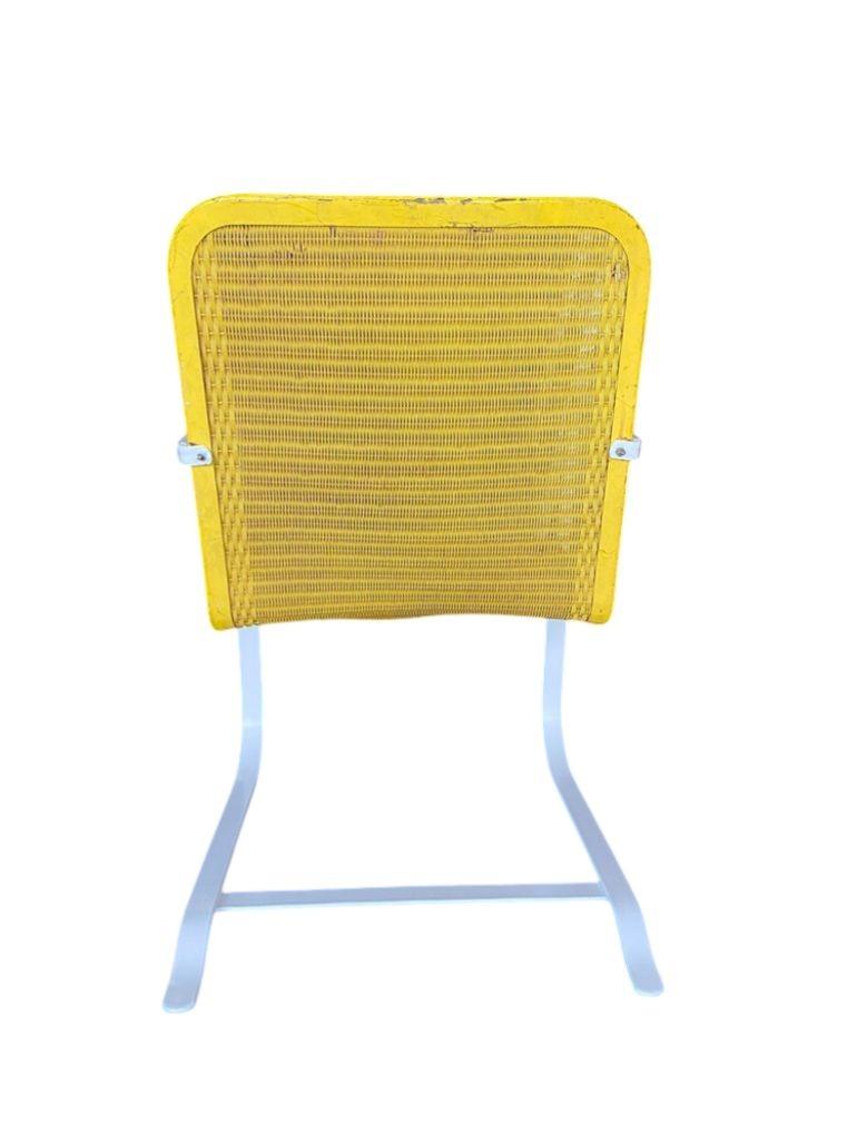 Metà XX secolo Sedia da patio per esterni in vimini Springer di Lloyd Loom, coppia di metà secolo in vendita