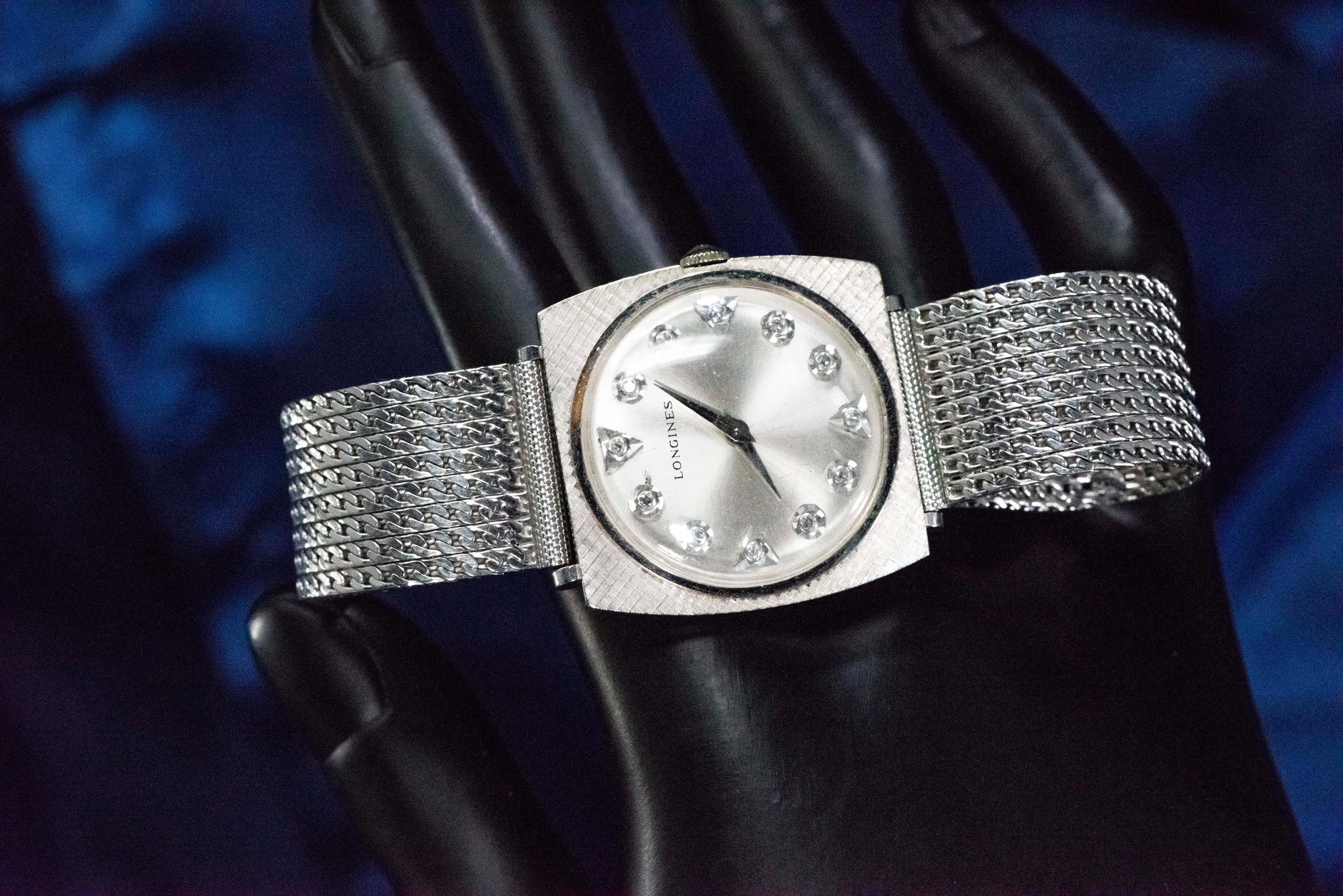 1940s Longines White Gold Ultra Thin Grey Diamond Dial Adjustable Bracelet Watch For Sale 2