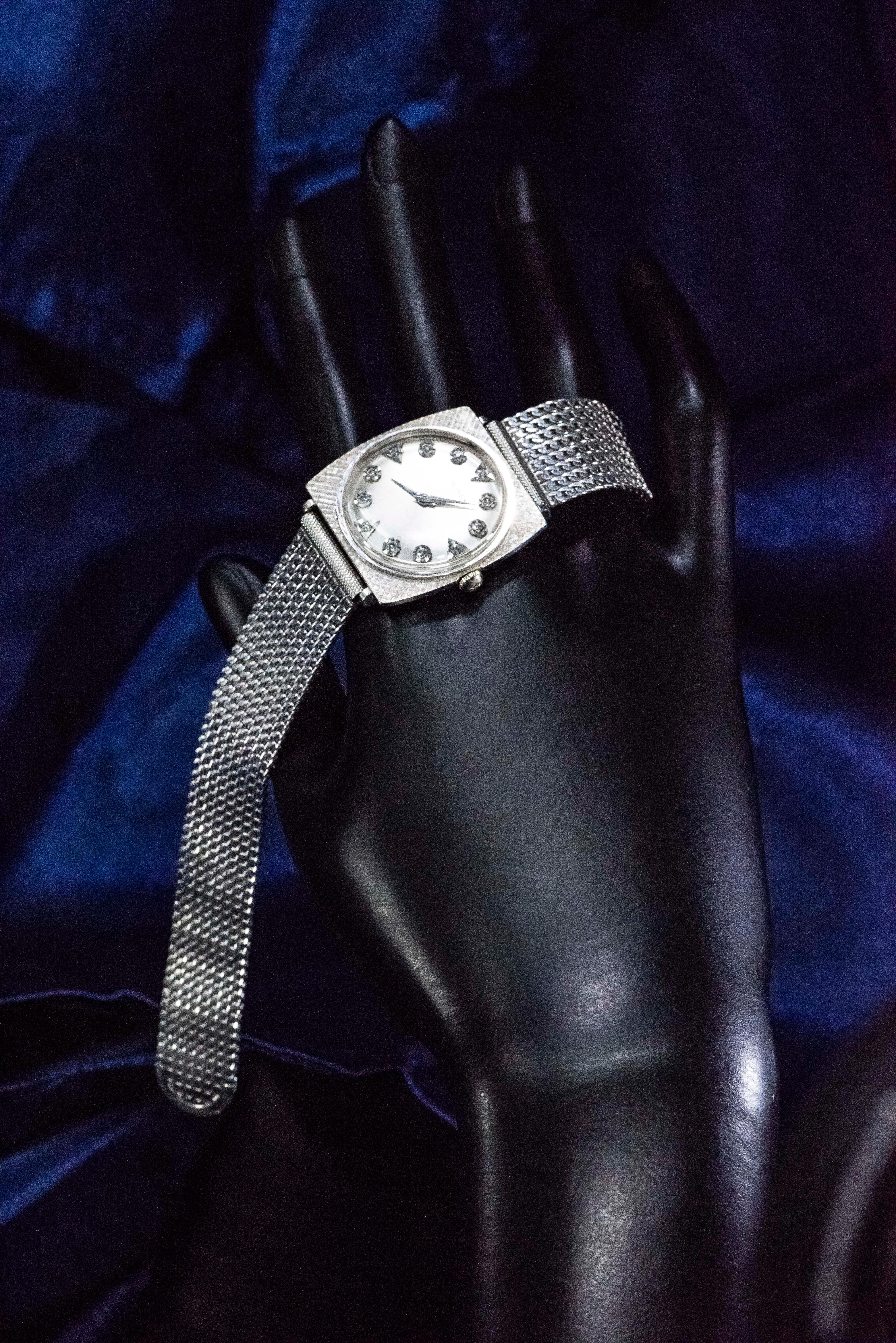 1940s Longines White Gold Ultra Thin Grey Diamond Dial Adjustable Bracelet Watch For Sale 3