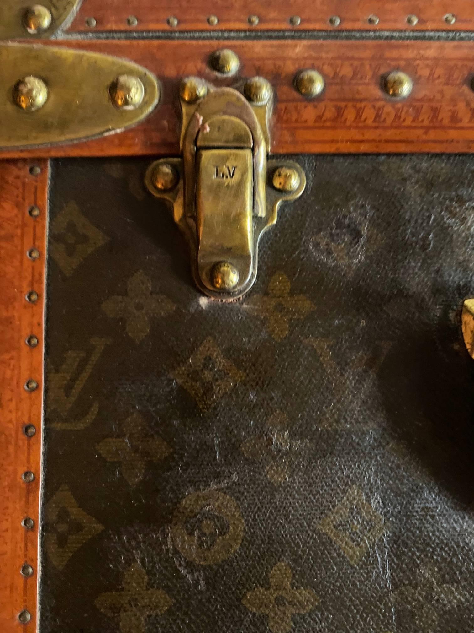1940s Louis Vuitton for Saks New York Leather Cabin Train Trunk Case For Sale 4