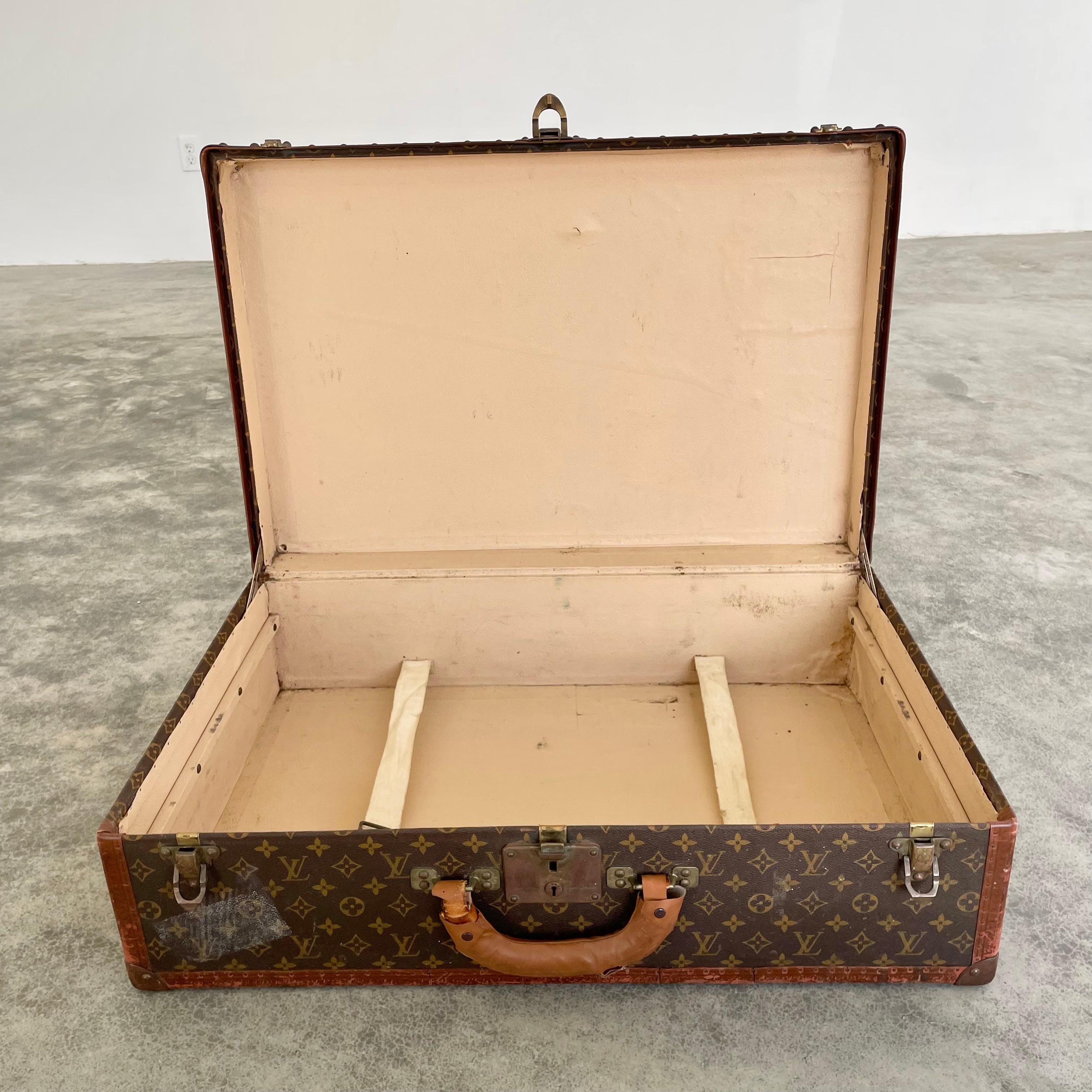 1940s Louis Vuitton Trunk 10