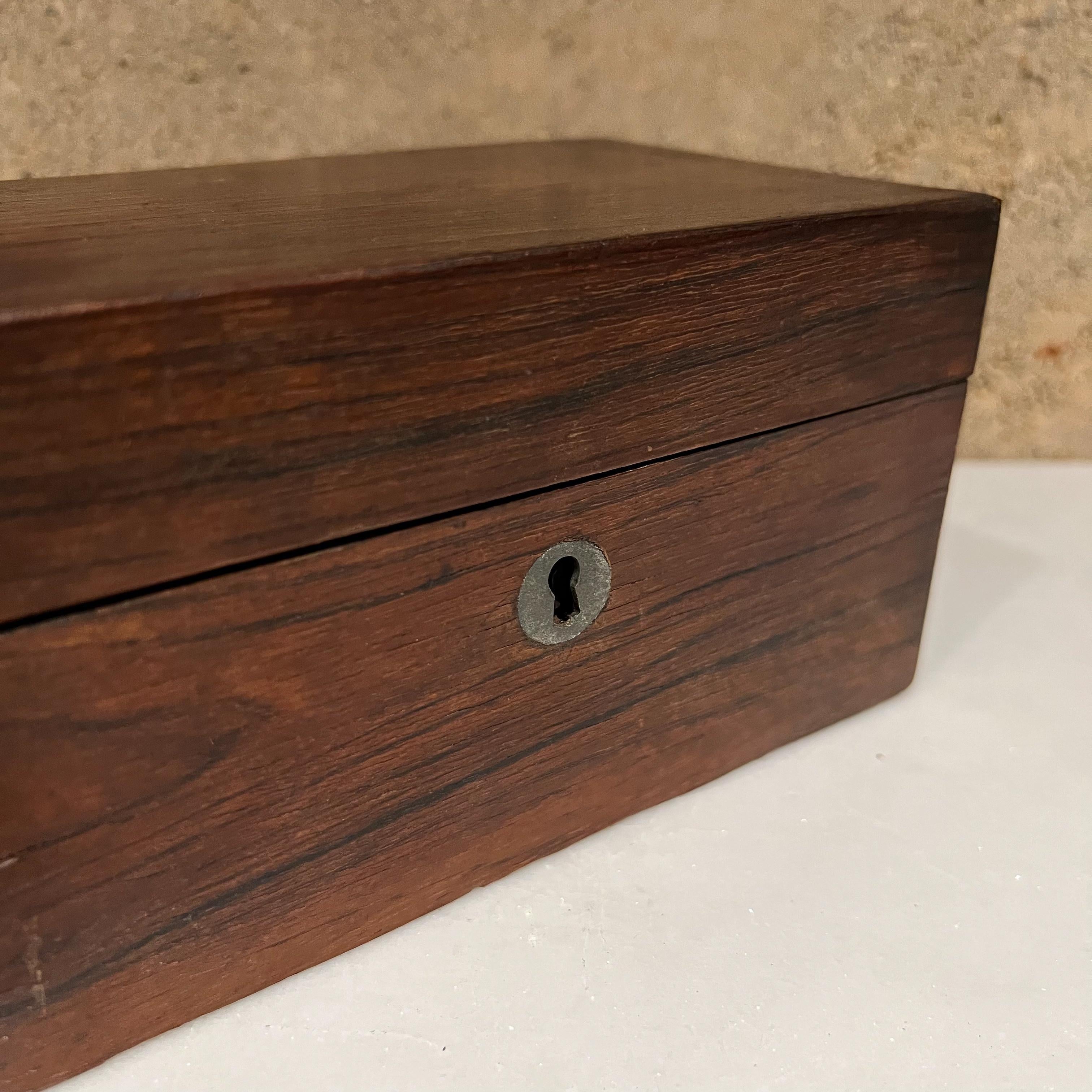 1940s Lovely Small Rosewood Keepsake Box Divided Interior Storage 1