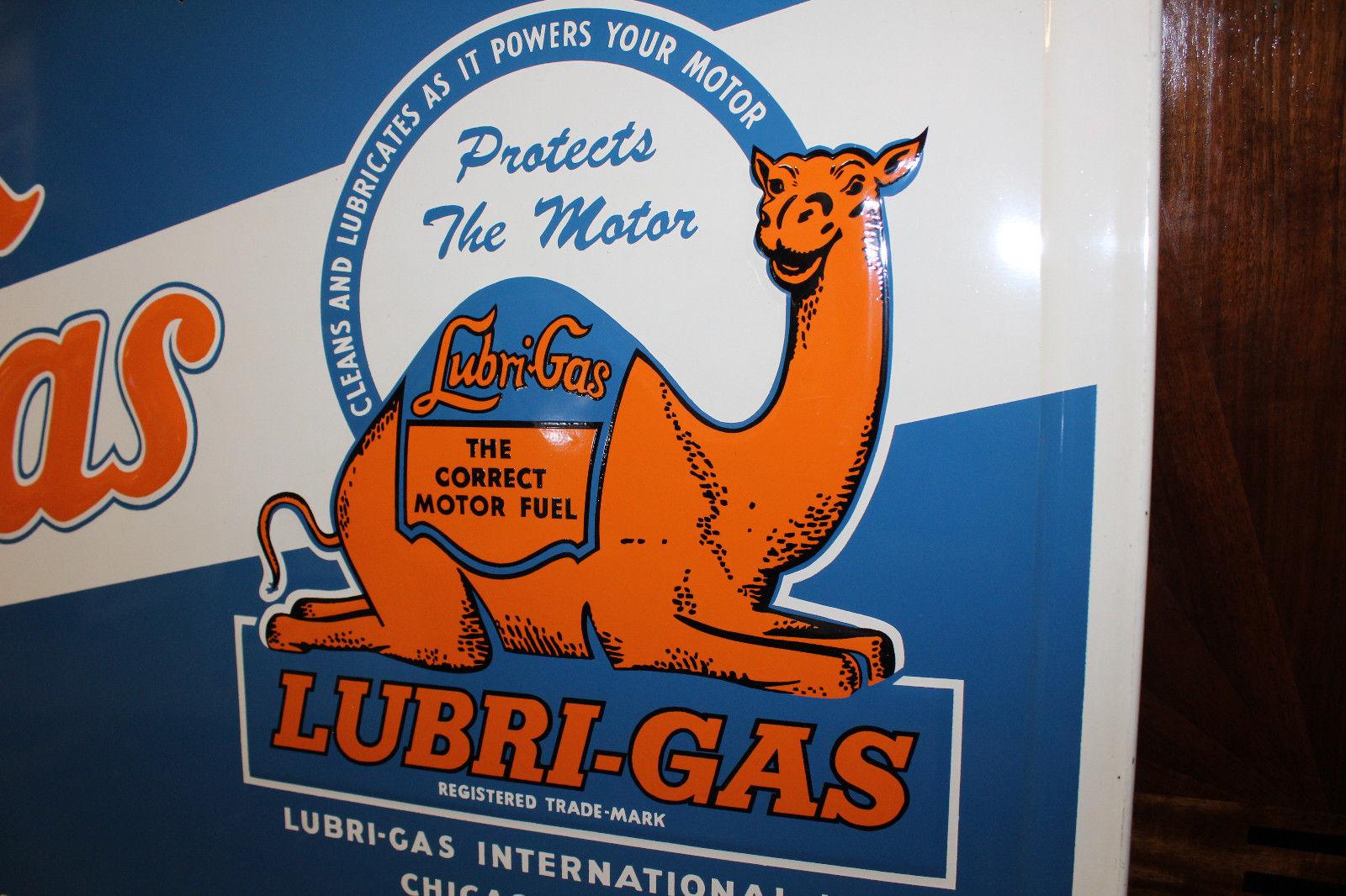 1940s Lubri-Gas Gasoline Tin Advertising Sign In Good Condition For Sale In Orange, CA