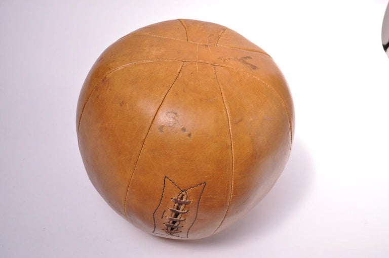1940s MacGregor Goldsmith 9 LB Leather Medicine Ball For Sale 2