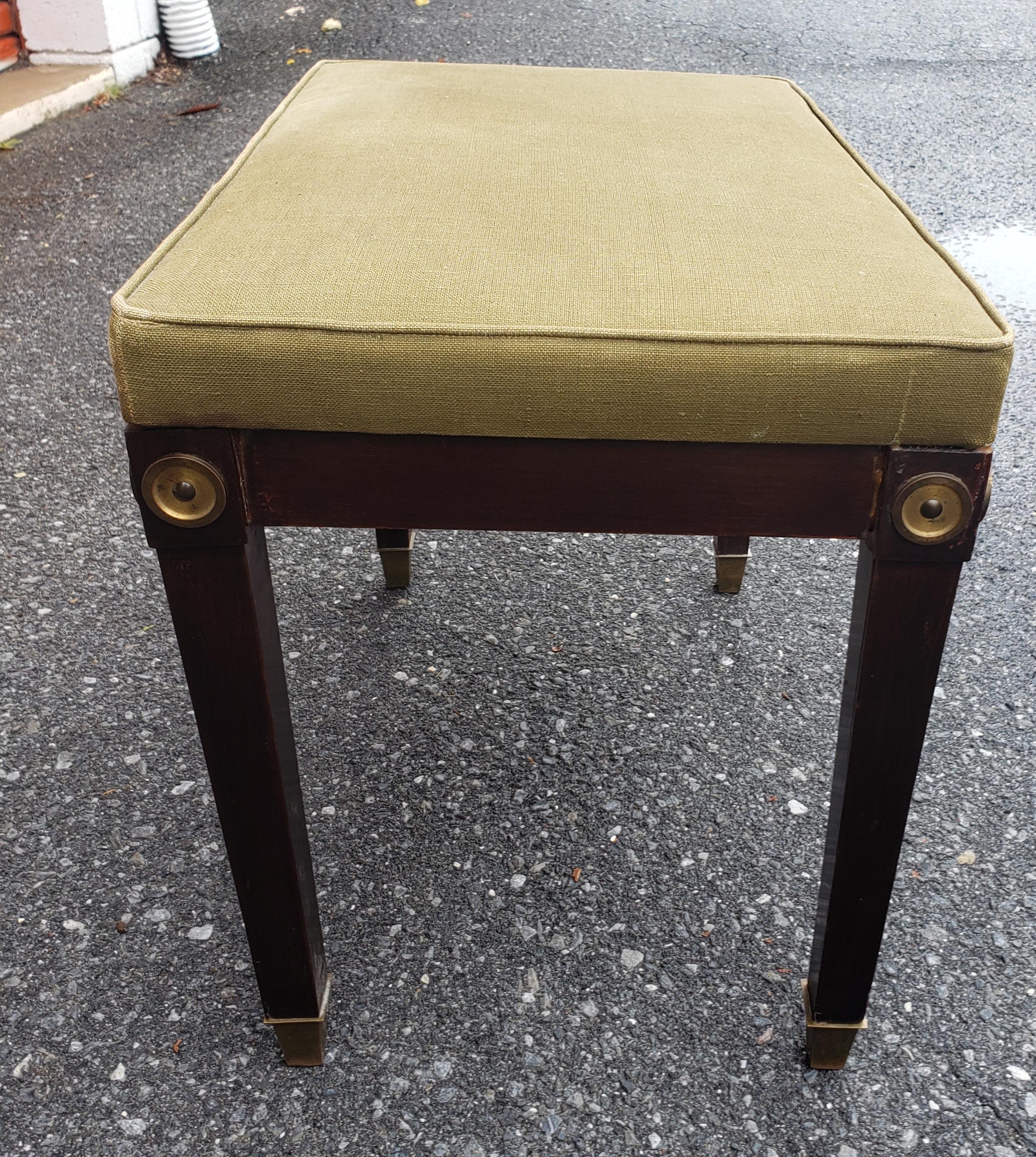 1940s Mahogany and Upholstered Bench with Brass Capped Legs and Medallions For Sale 6