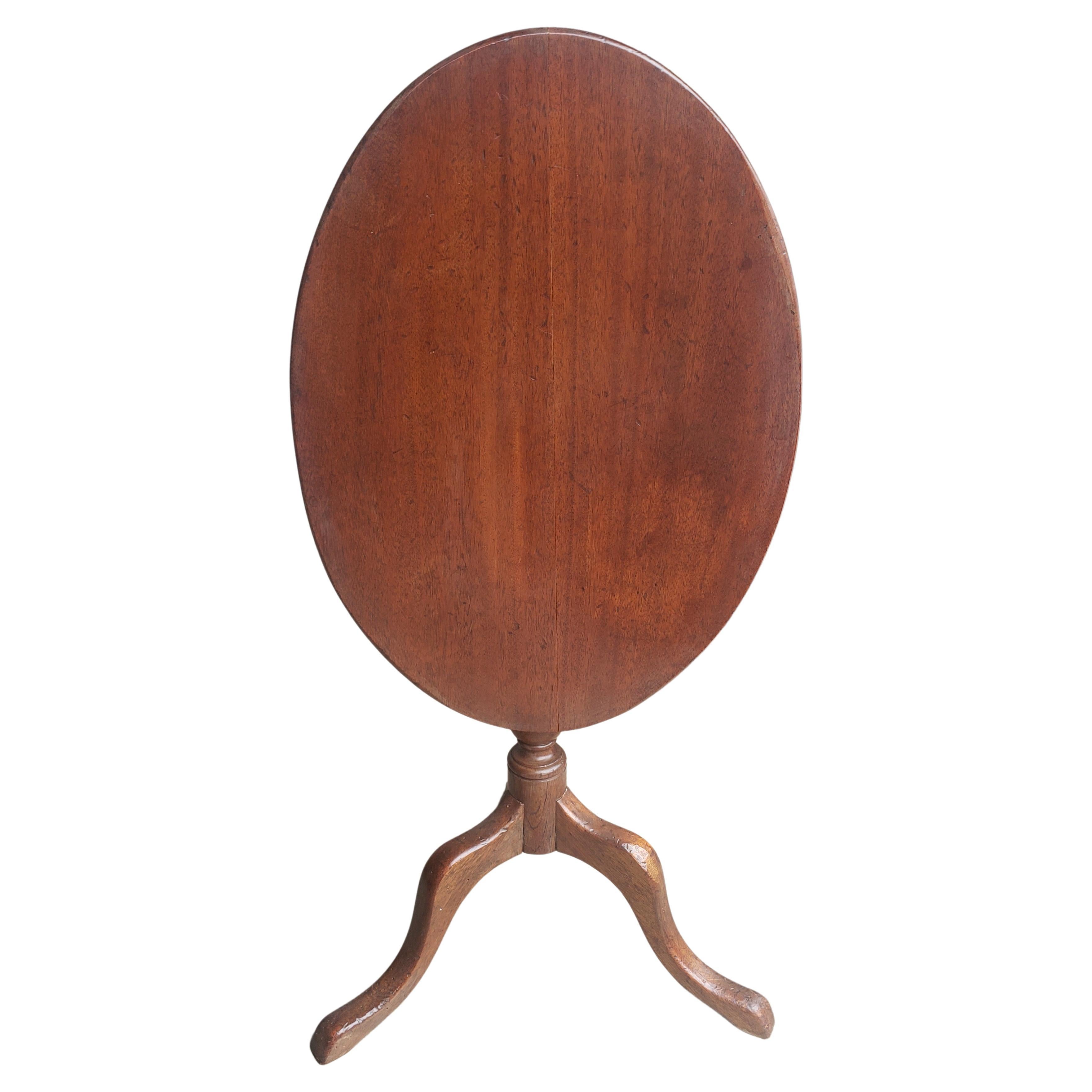 1940s Mahogany Oval Tilt-Top Tripod Candle Stand Side Table For Sale