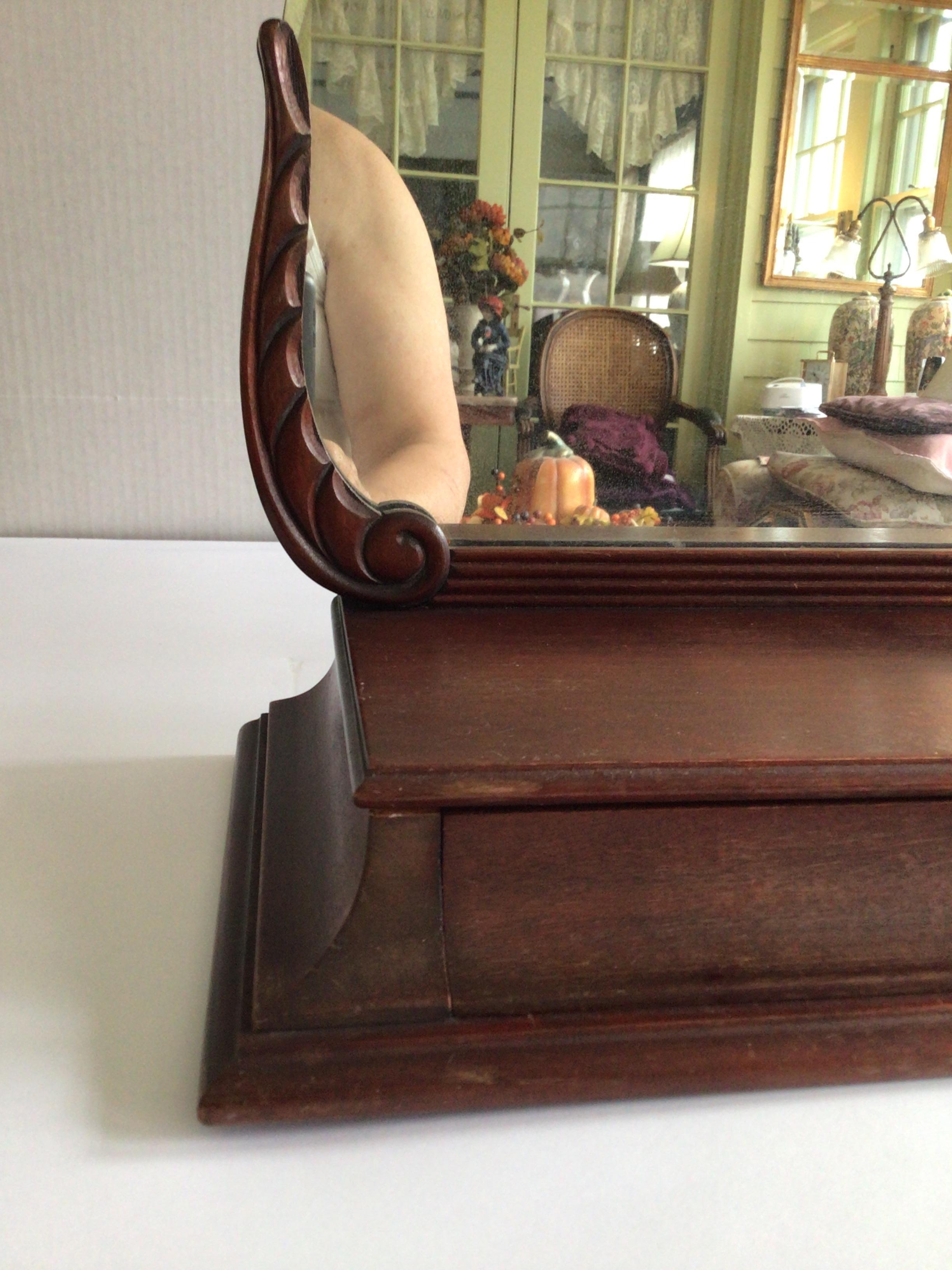 Hand-Crafted 1940s Mahogany Tabletop Vanity Mirror with Drawer For Sale