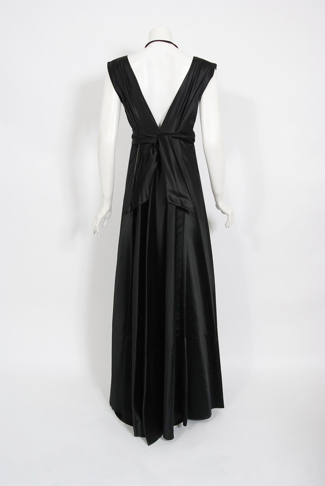 Marcelle Dormoy Französisches Couture Vintage-Kleid mit tiefem Rückenausschnitt aus schwarzer Seide, 1940er Jahre Damen im Angebot