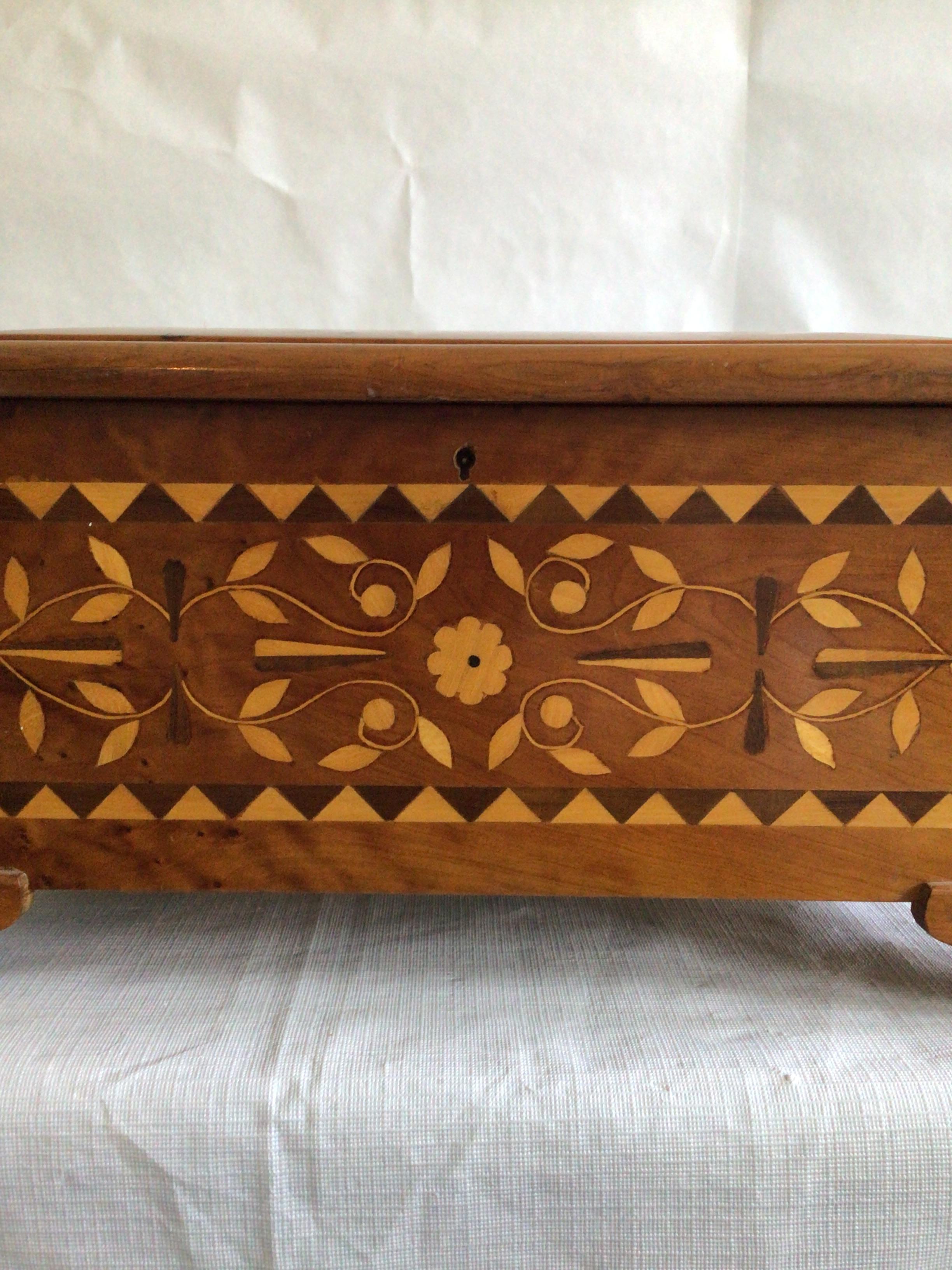 Wood 1940s Marquetry Box With Mirror Under Lid For Sale