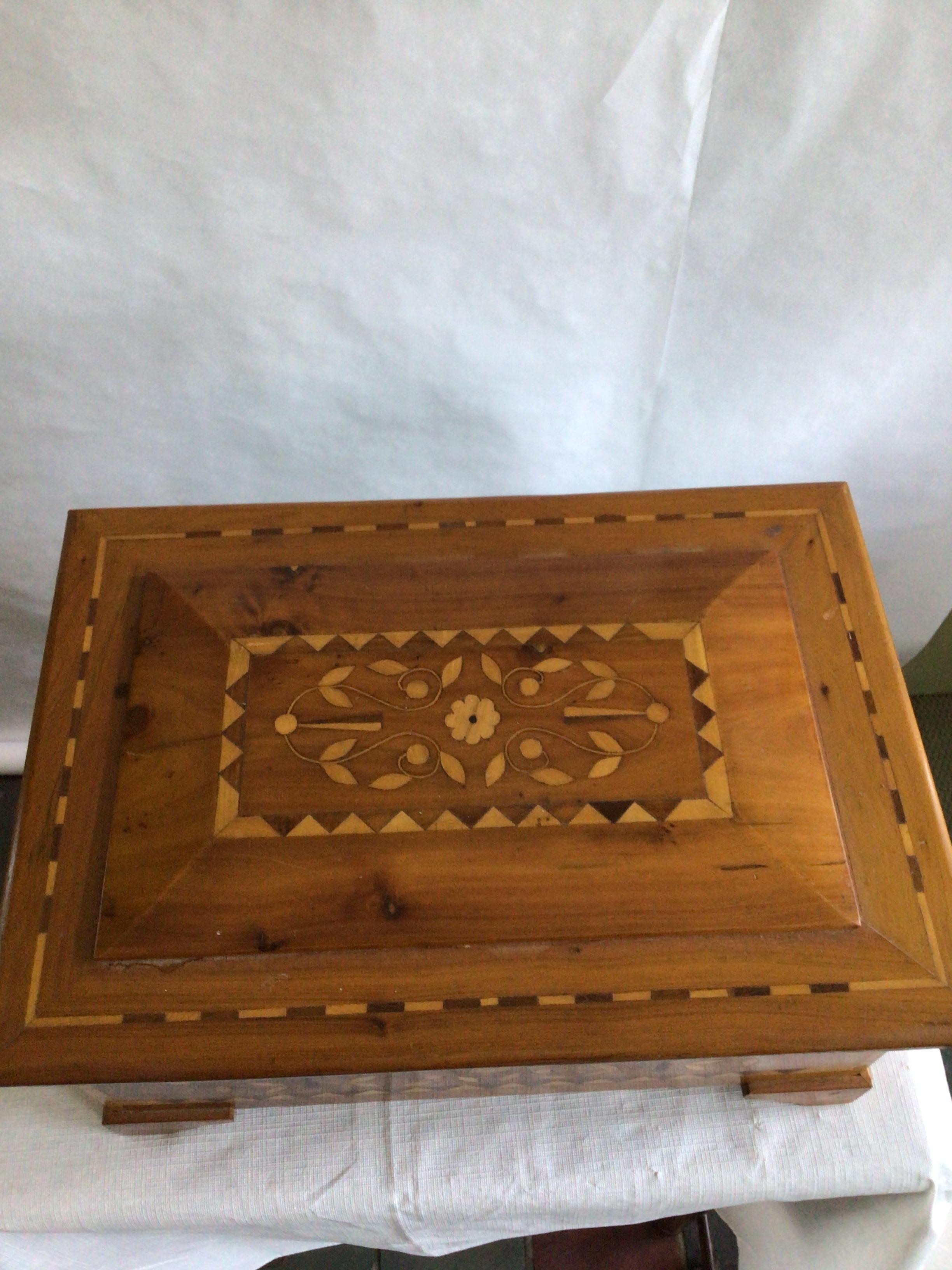 1940s Marquetry Box With Mirror Under Lid For Sale 1