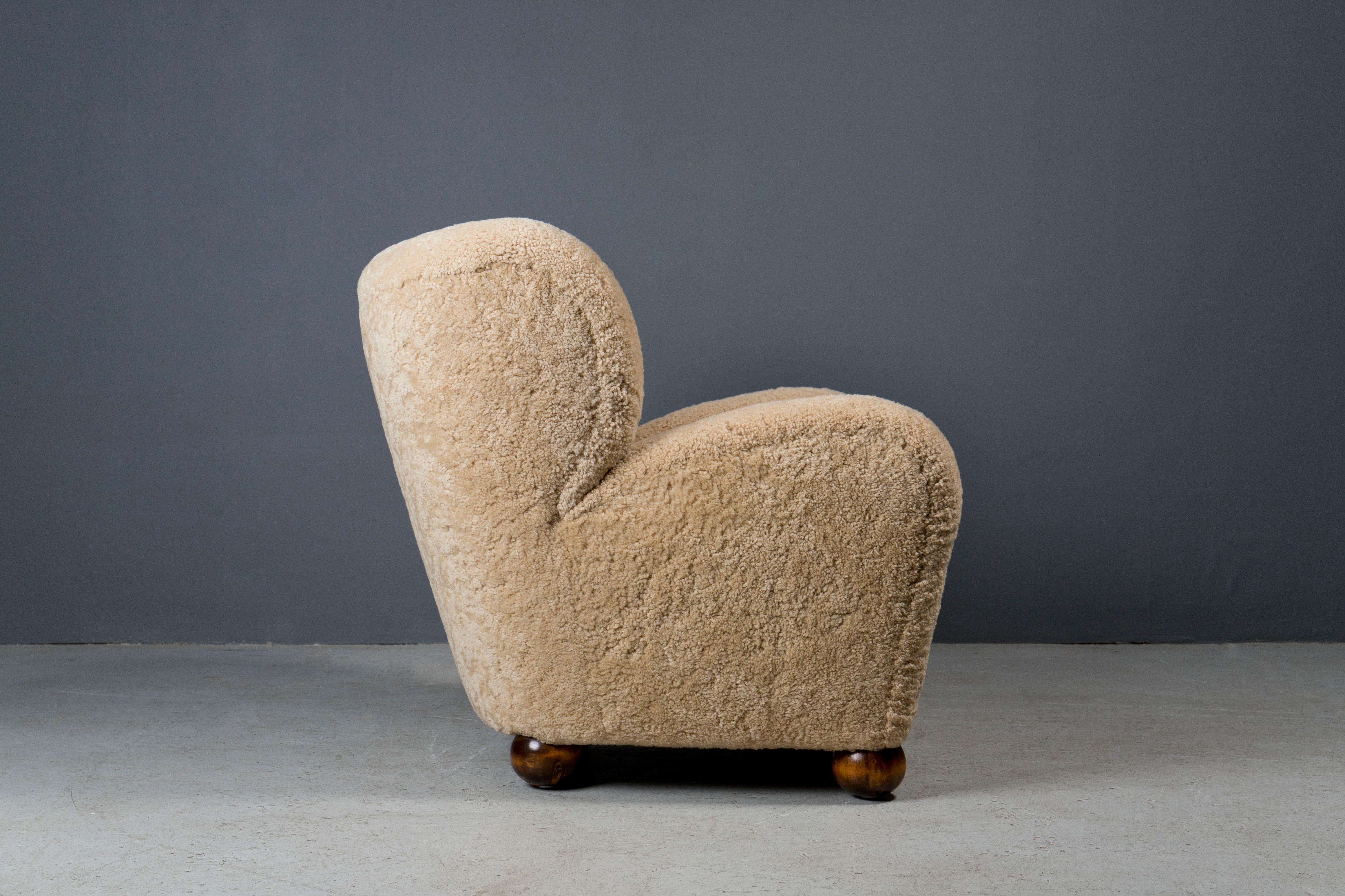 Scandinavian Modern 1940s Märta Blomstedt Lounge Chair Designed for Hotel Aulanko