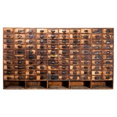 Enorme cassettiera da officina francese degli anni '40 - Cento cassetti