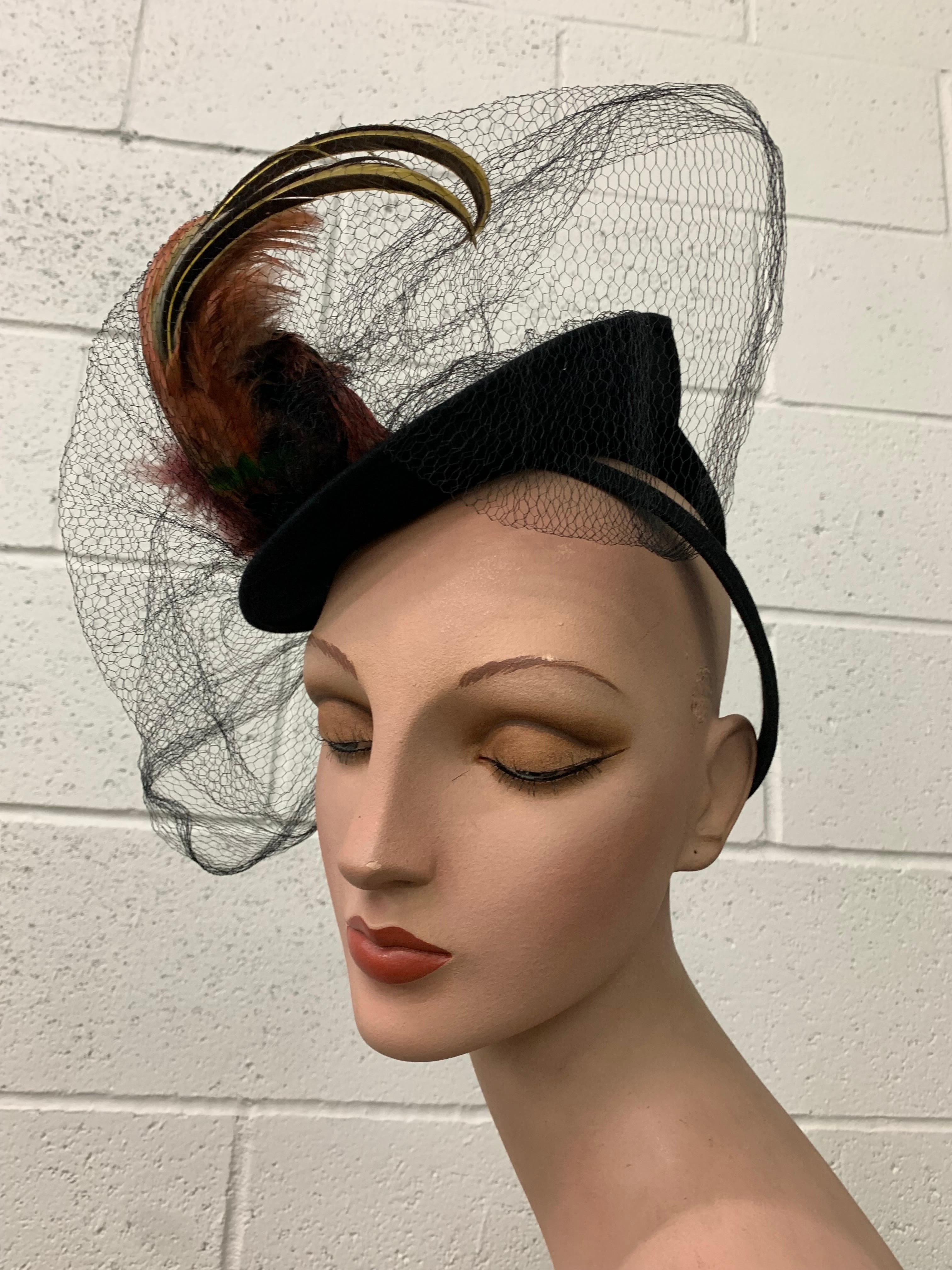 1940s Mathilde Model Black Felt Tilt Toy Hat w Exotic Feather Spray & Veil en vente 2