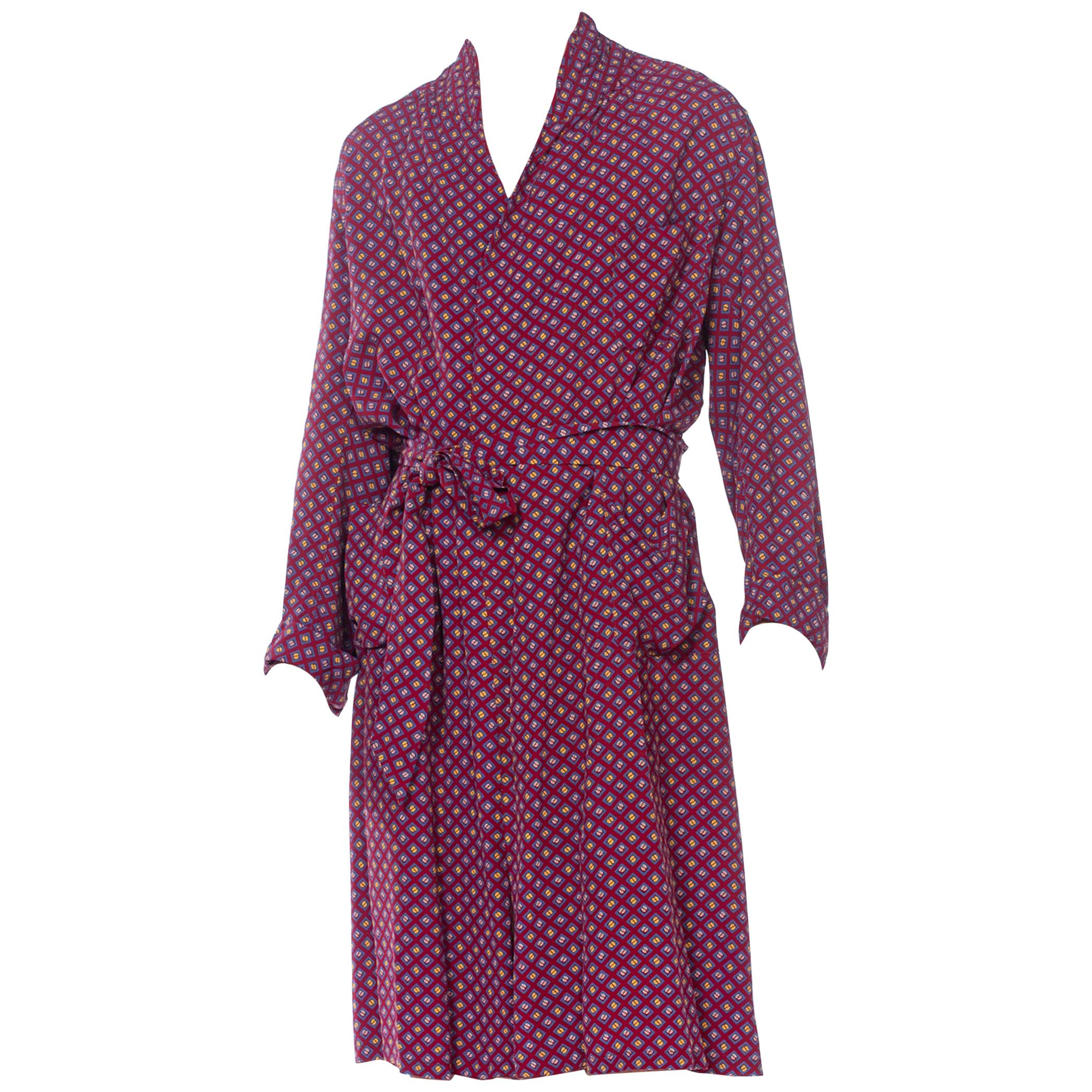 1940S Burgundy Rayon Geometric Printed Mens Robe For Sale