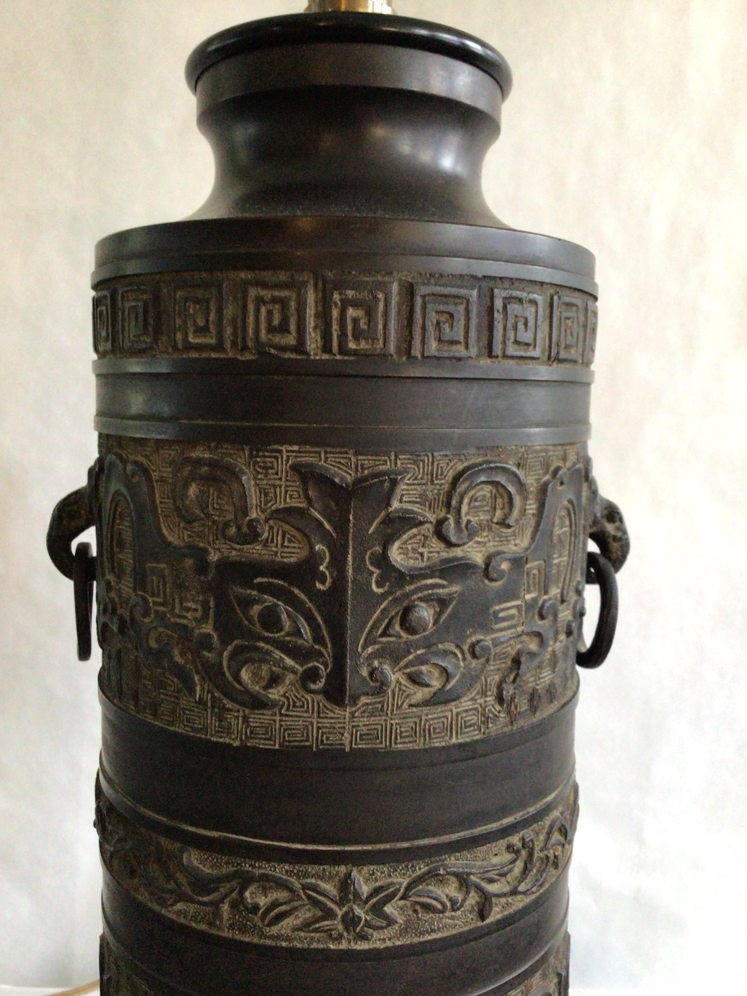 1940s Metal Table Lamp James Mont Style With Ring Handles and Greek Key Motif For Sale 1