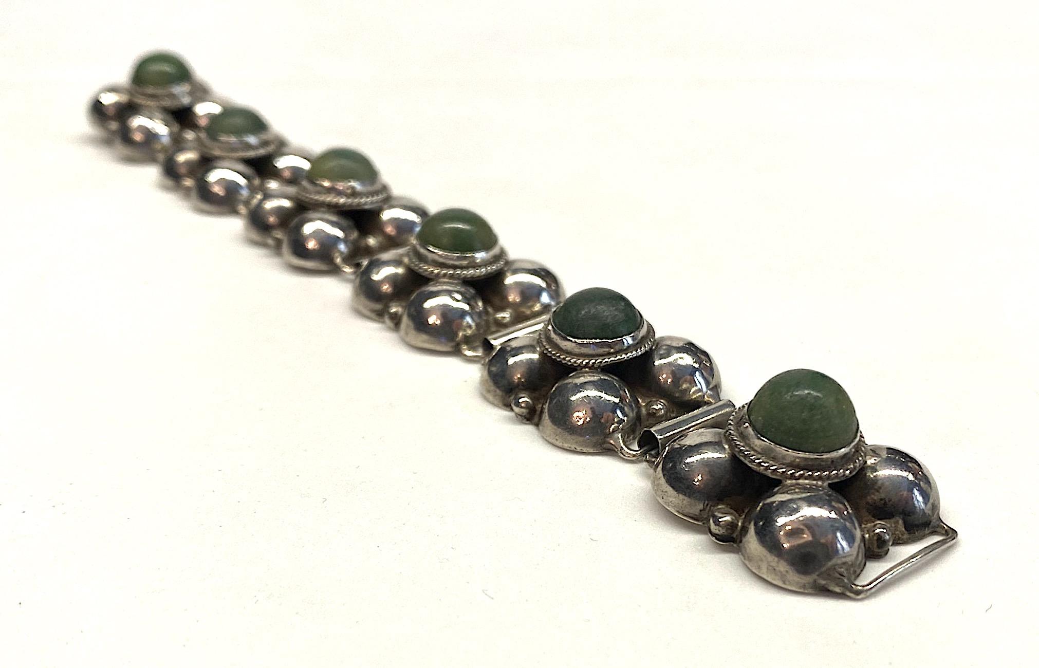 1940s Mexican Sterling & Green Calcite Cabochon Bracelet For Sale 3
