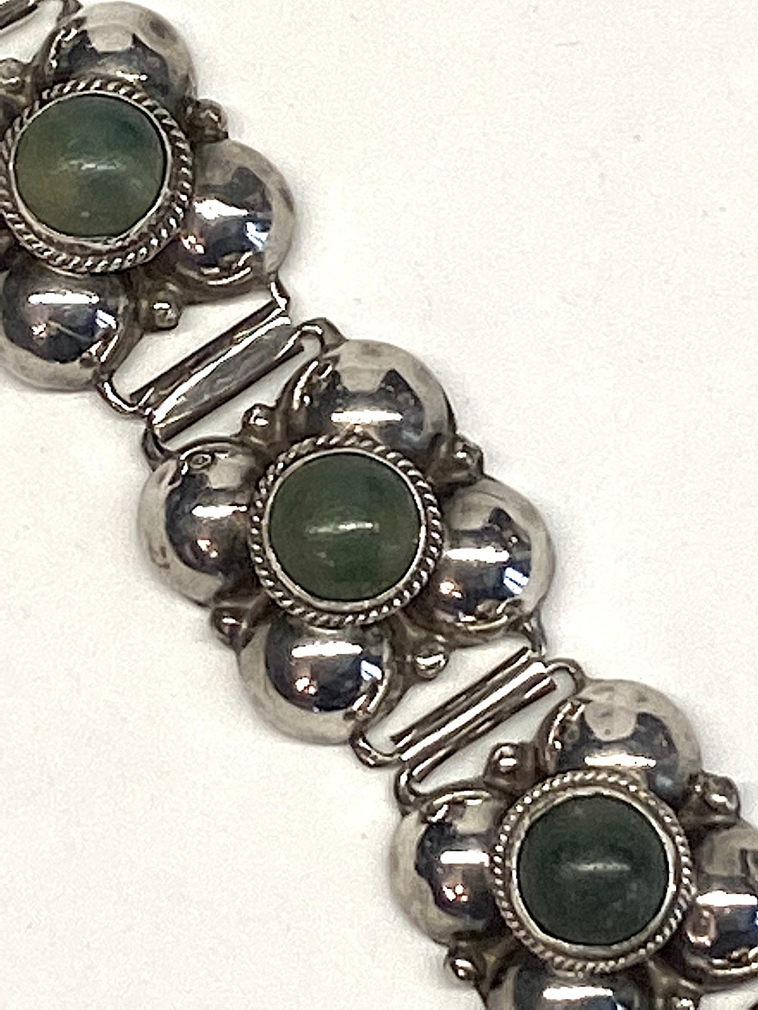 1940s Mexican Sterling & Green Calcite Cabochon Bracelet For Sale 5