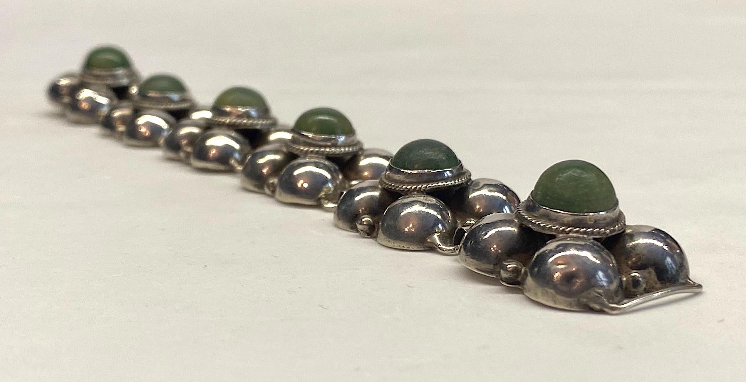 1940s Mexican Sterling & Green Calcite Cabochon Bracelet For Sale 6