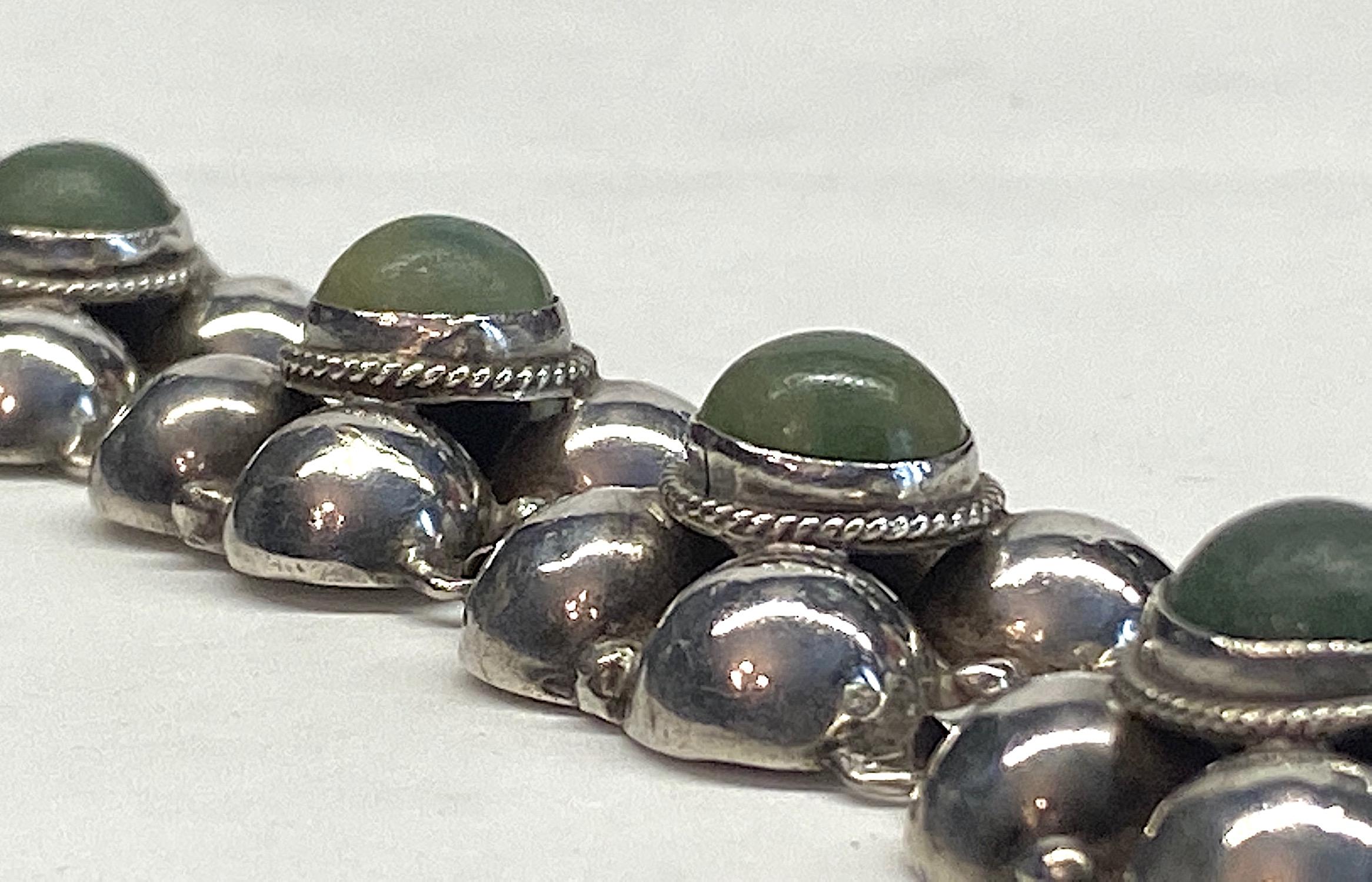 1940s Mexican Sterling & Green Calcite Cabochon Bracelet For Sale 7