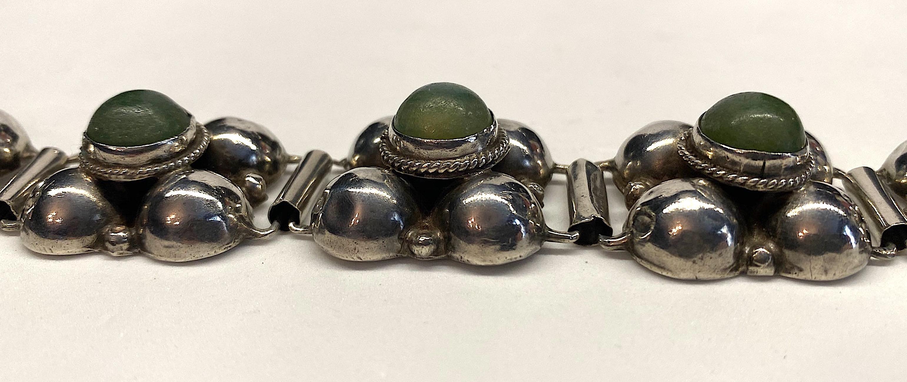 1940s Mexican Sterling & Green Calcite Cabochon Bracelet For Sale 10