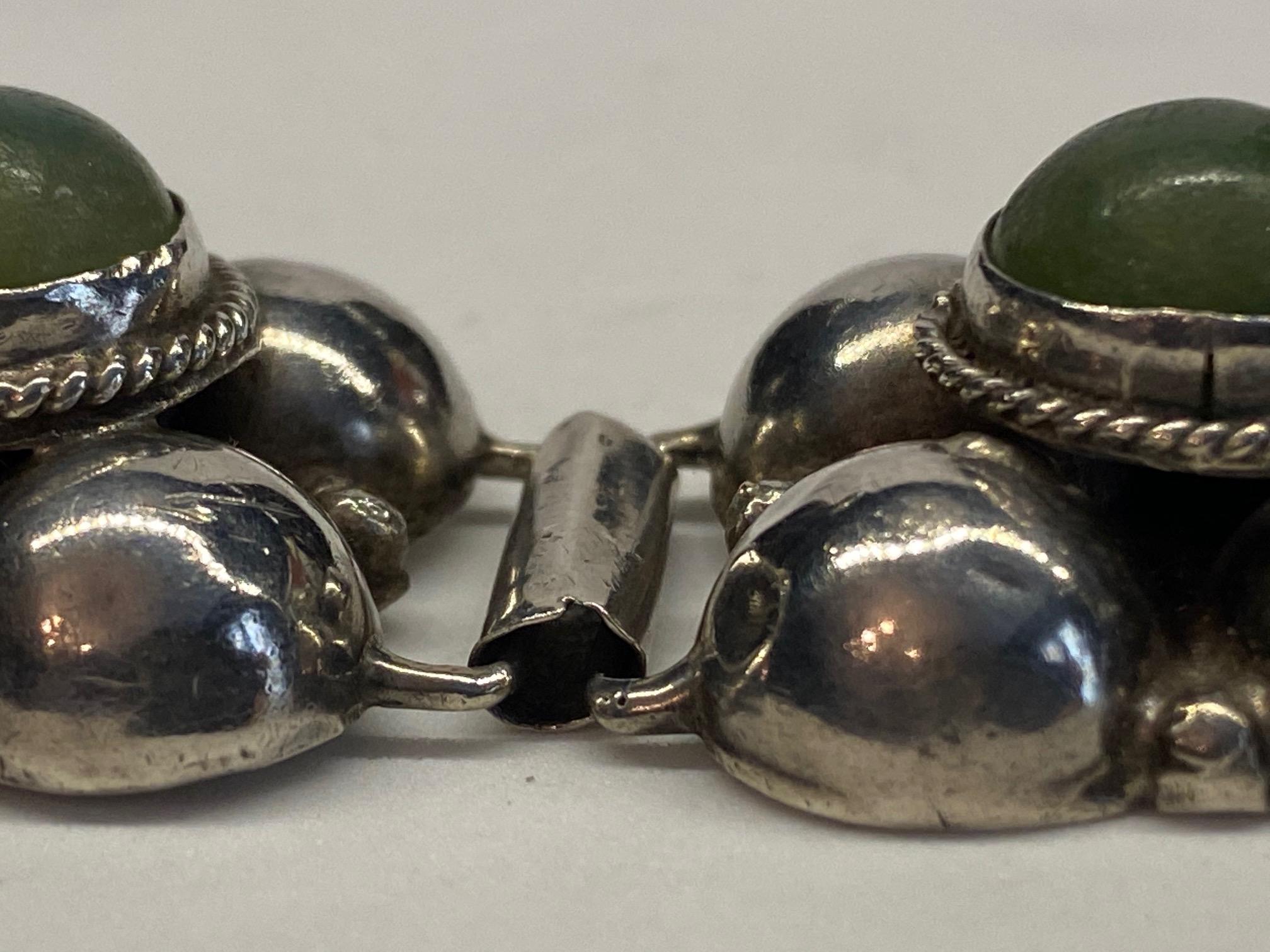 1940s Mexican Sterling & Green Calcite Cabochon Bracelet For Sale 12