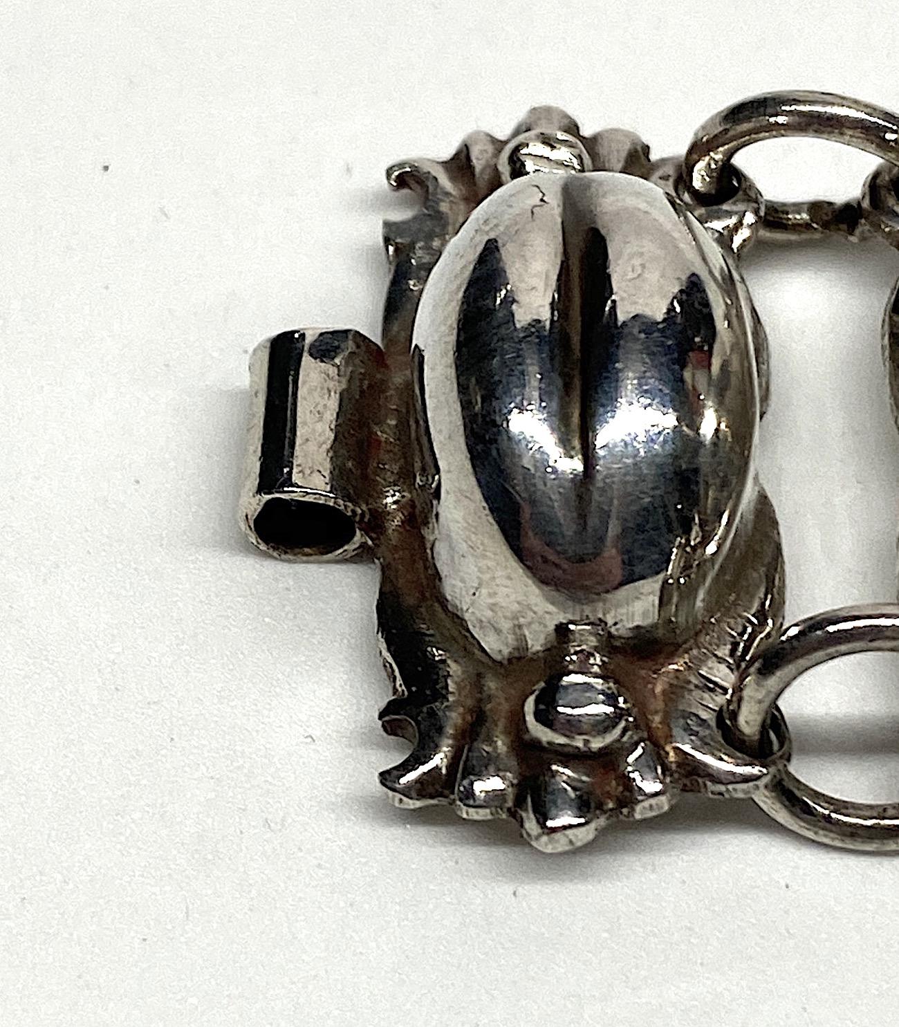 1940s Mexican Sterling Silver Coffee Bean Bracelet In Good Condition In New York, NY