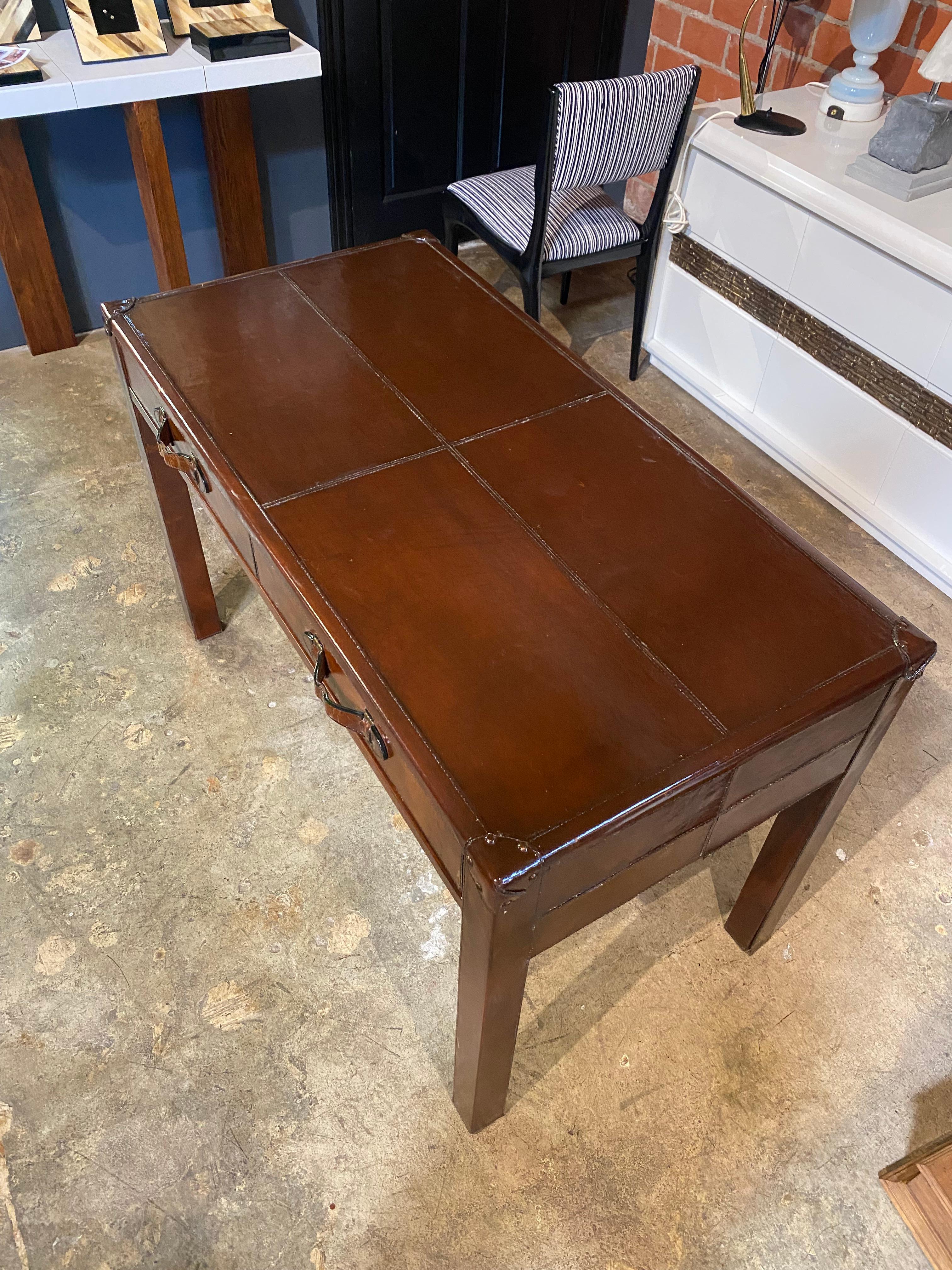 1940s Mid Century Italian Leather Desk For Sale 4