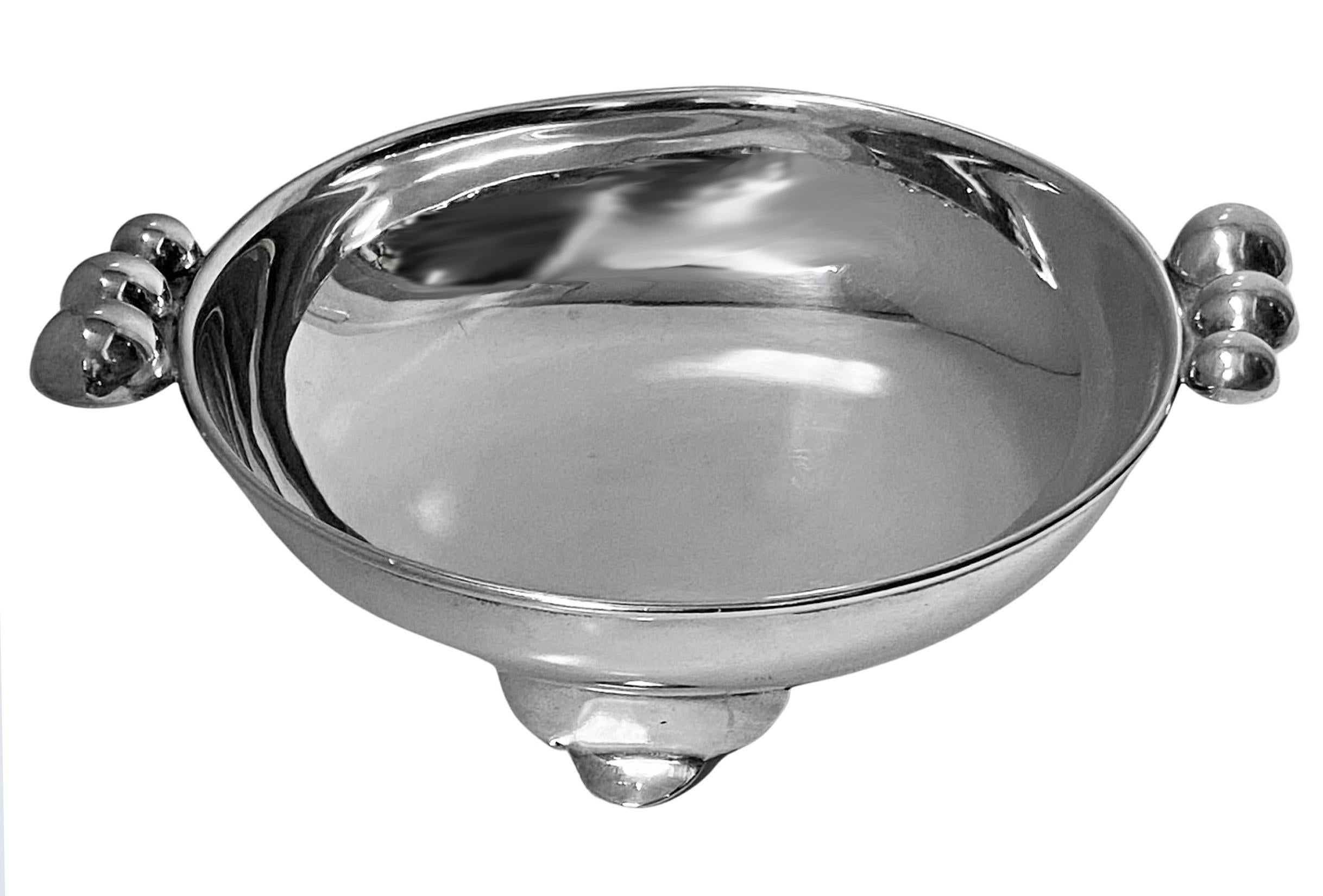 Mid-Century Modern 1940’s Mid Century Juvento Lopez Reyes Mexican Sterling Silver bowl