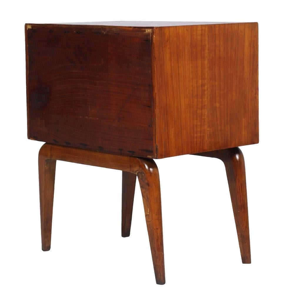 Italian 1940s Mid-Century Nightstand, Bedside Table, Cherrywood Gio Ponti attributable For Sale
