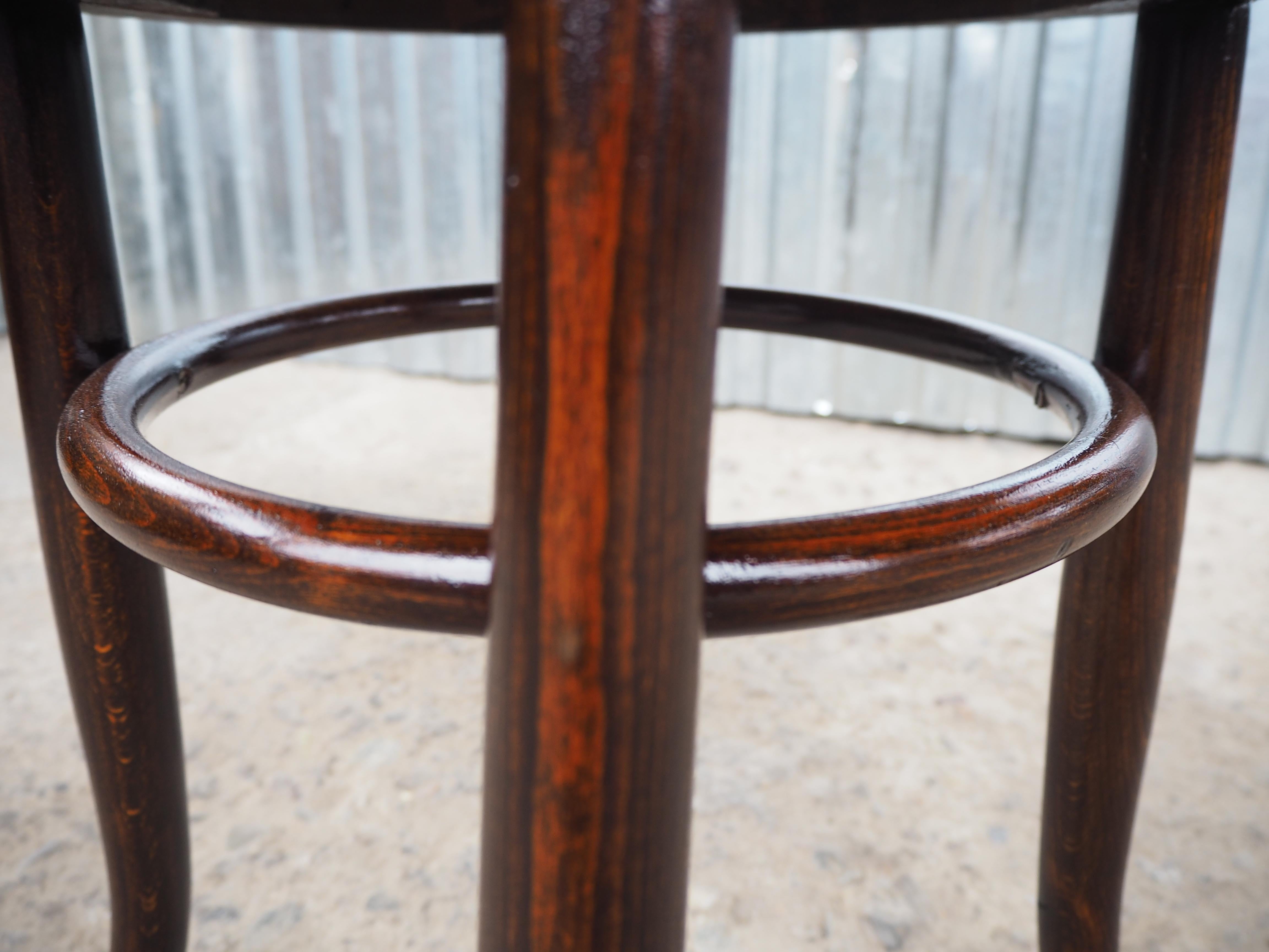 1940s Midcentury Thonet Stool, Europe For Sale 4