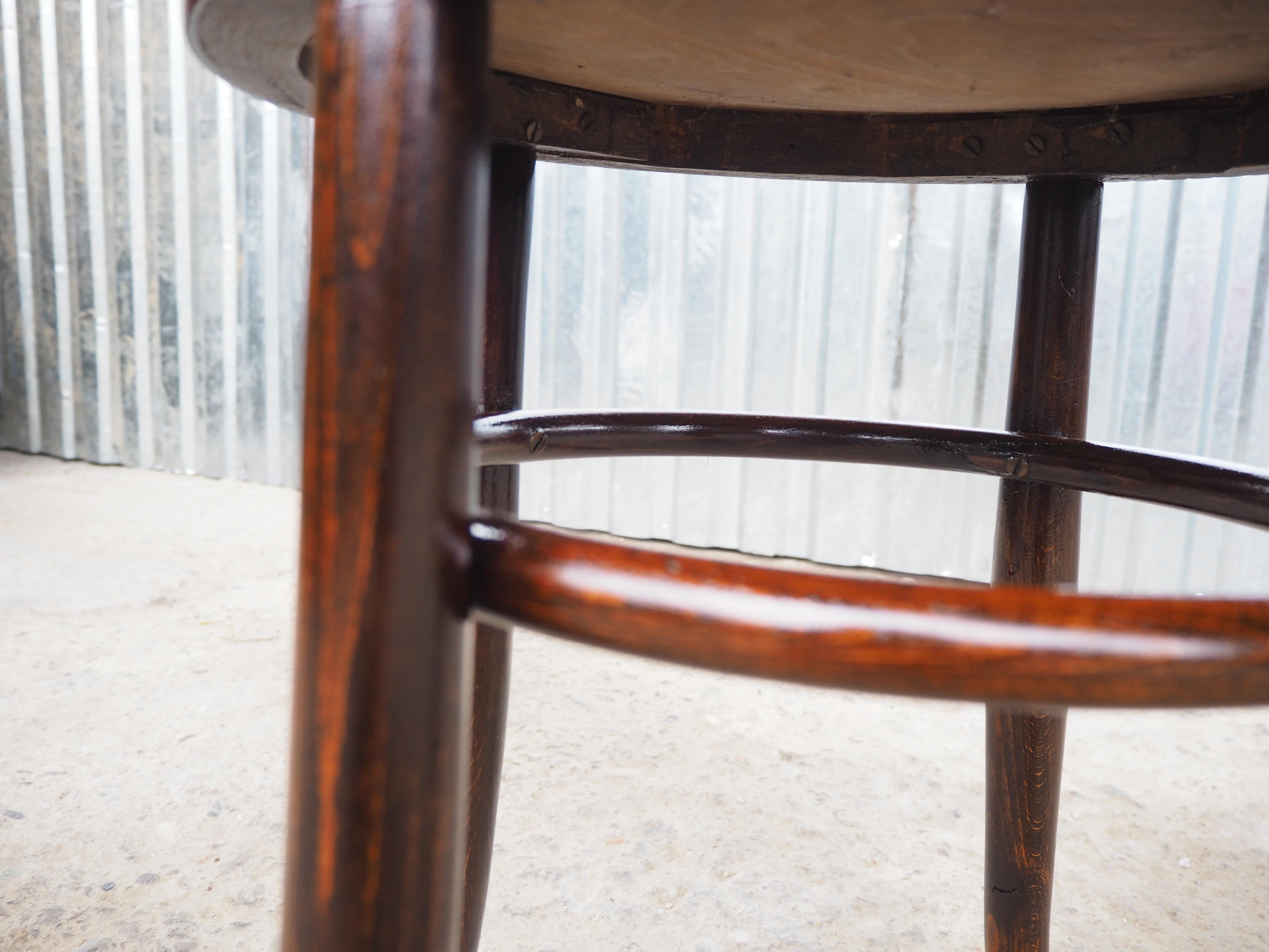 1940s Midcentury Thonet Stool, Europe For Sale 7