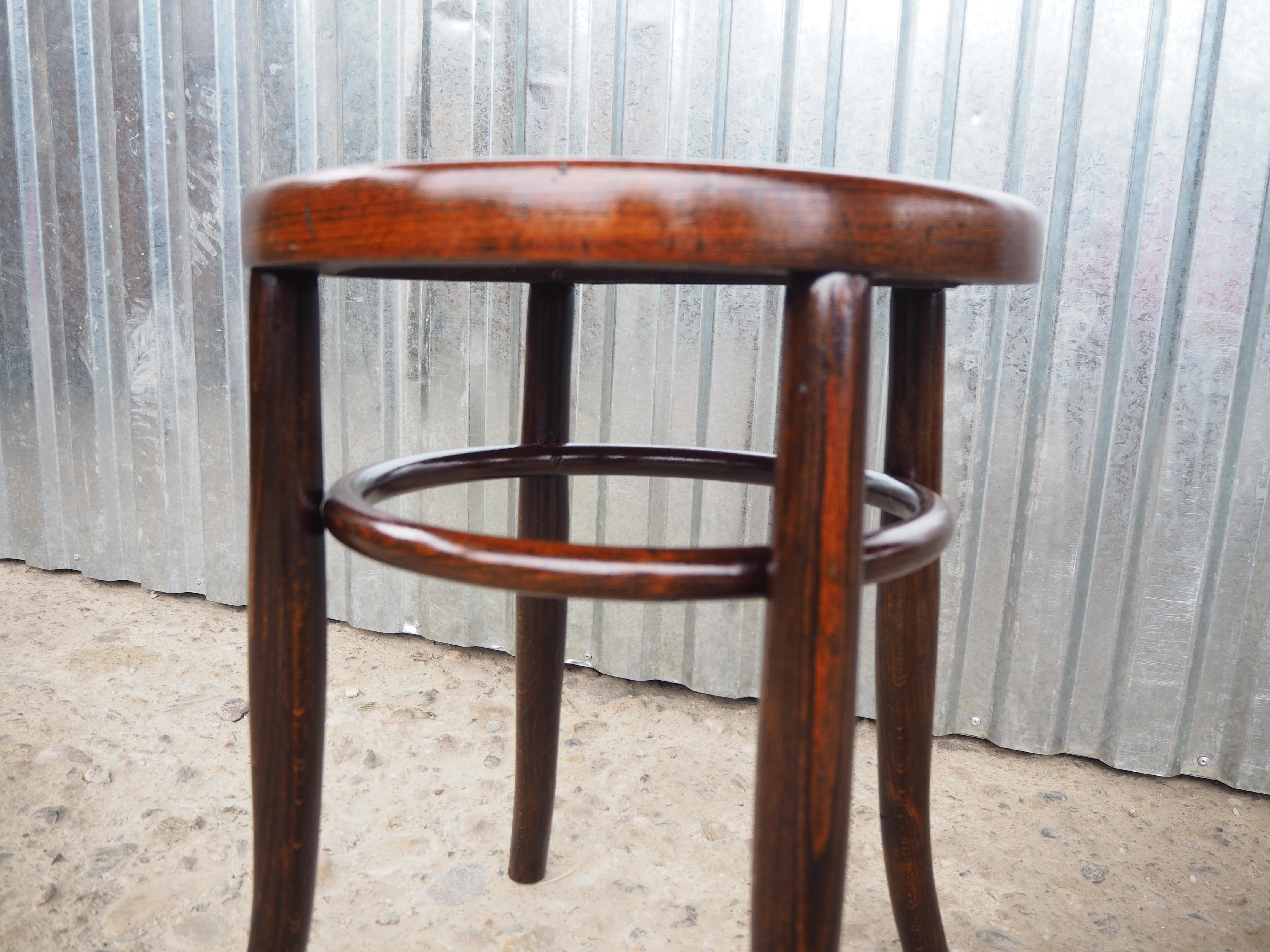 1940s Midcentury Thonet Stool, Europe For Sale 11