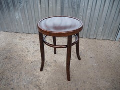 Thonet Hocker aus der Jahrhundertmitte 1940, Europa