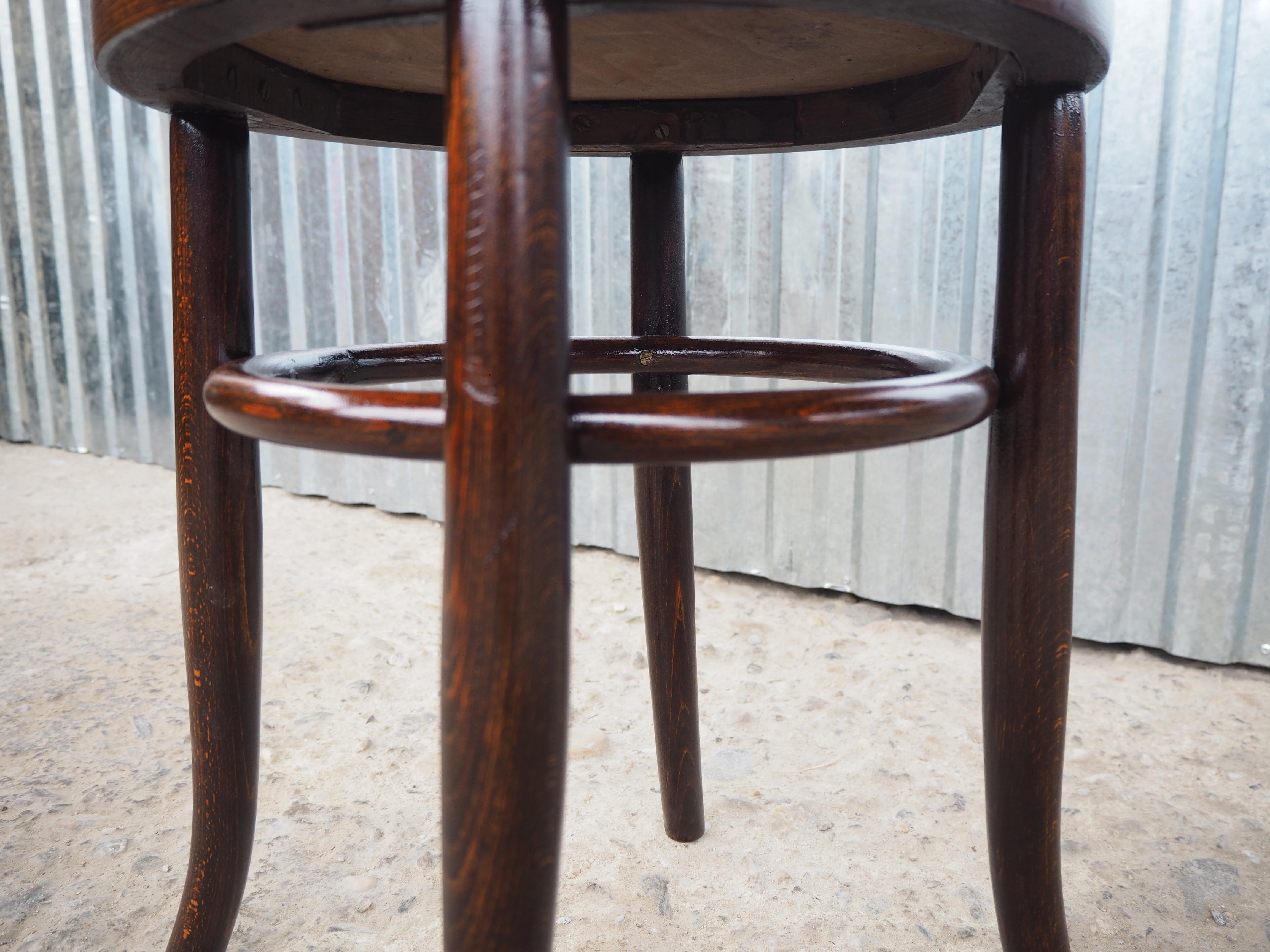 1940s Midcentury Thonet Stool, Europe For Sale 13