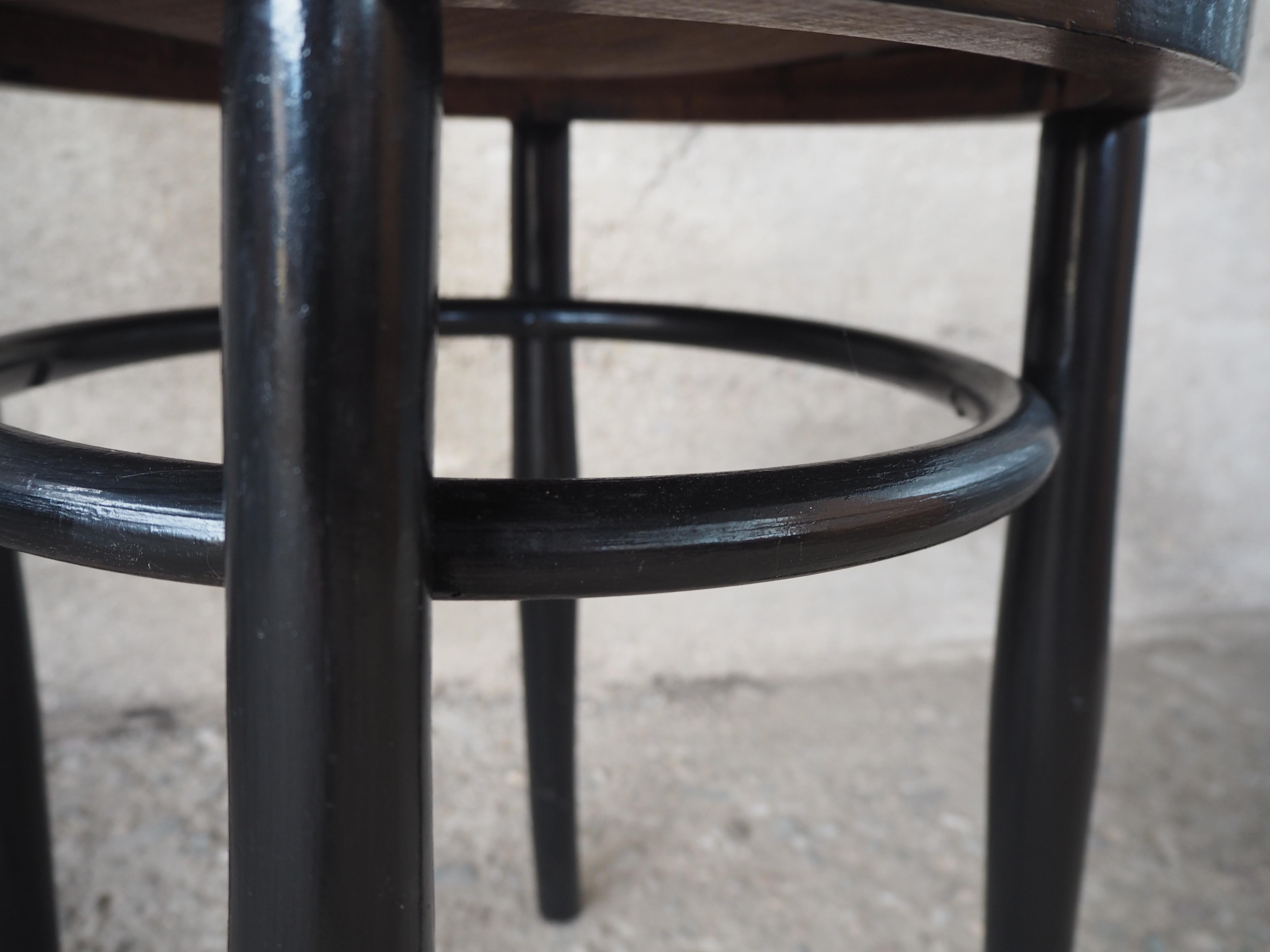 Taburete Thonet de mediados de siglo 1940, Europa Checo en venta