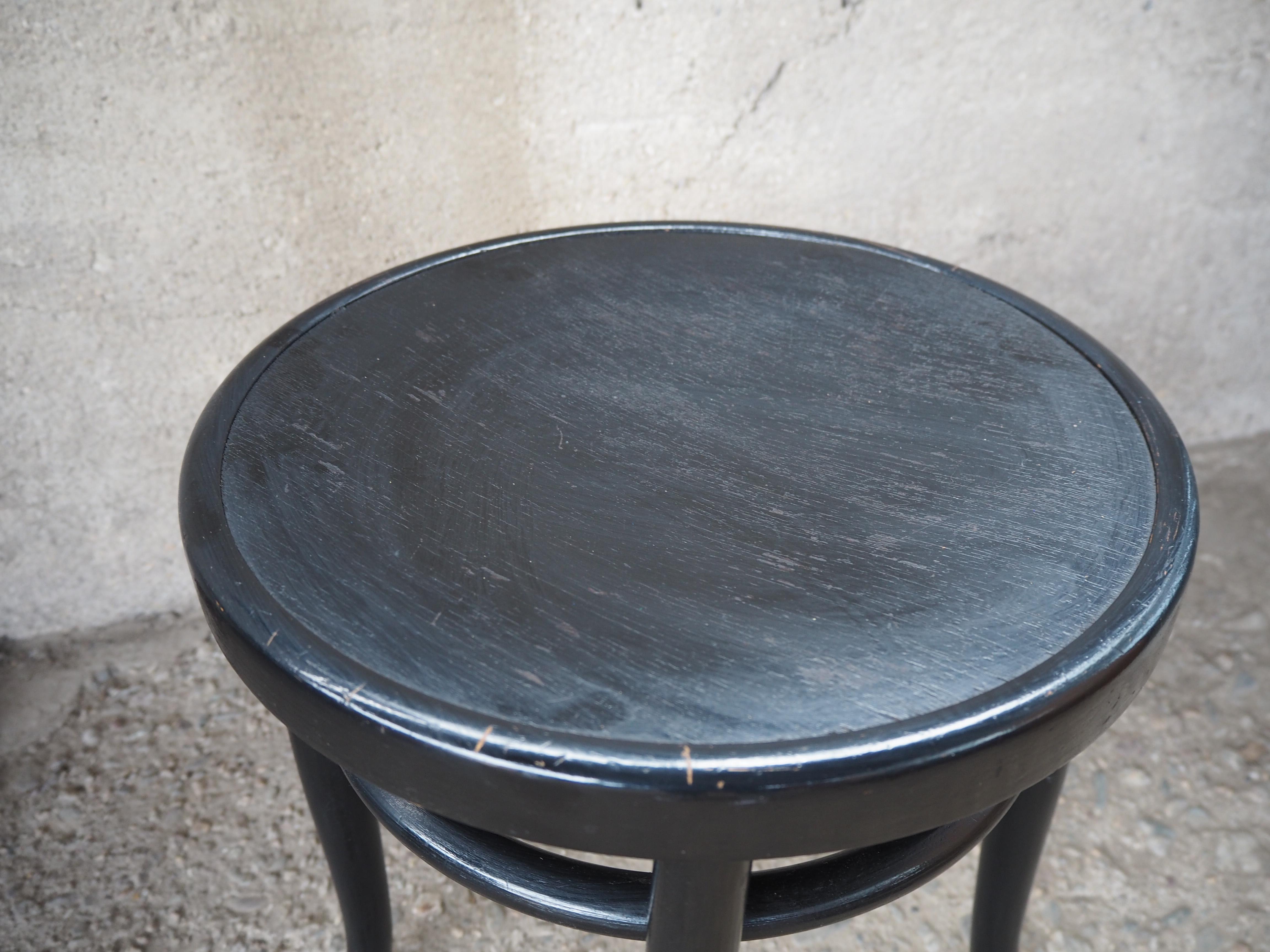 Taburete Thonet de mediados de siglo 1940, Europa en Bueno estado para la venta en Praha, CZ
