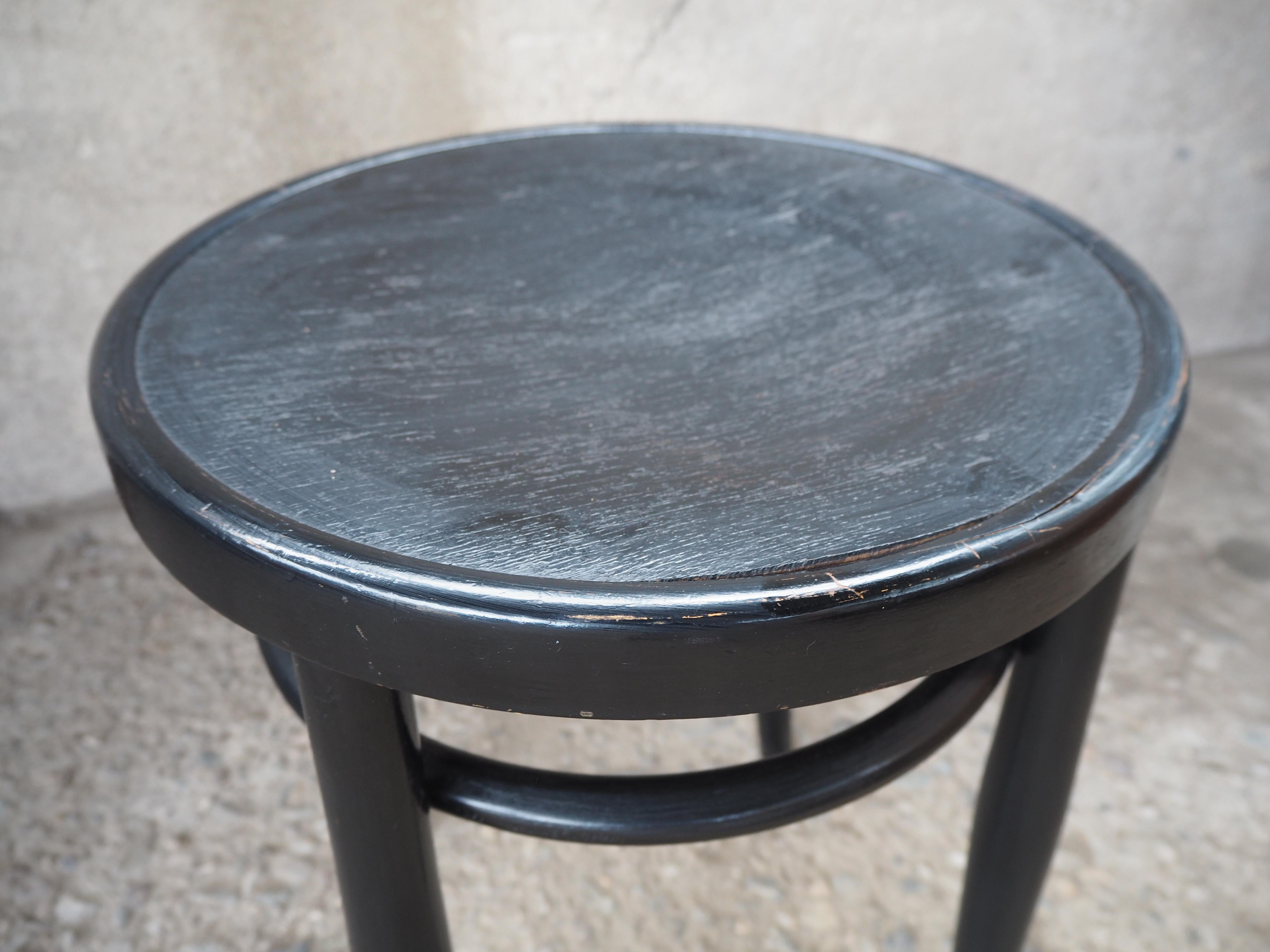 Taburete Thonet de mediados de siglo 1940, Europa mediados del siglo XX en venta