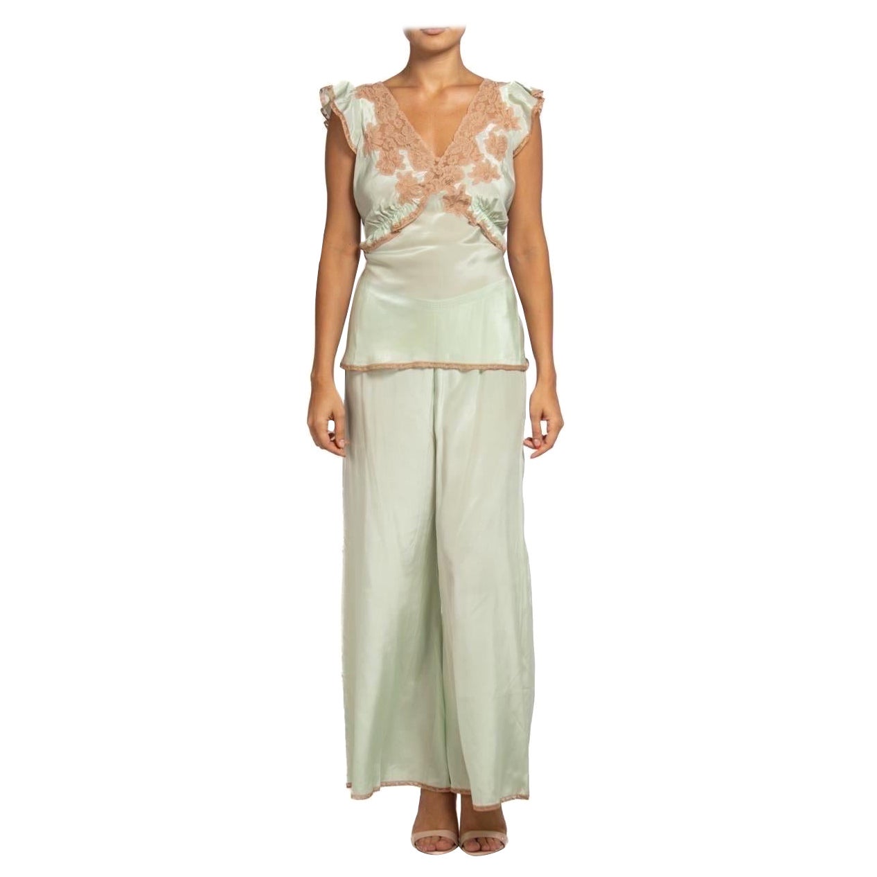 Pajamas des années 1940, vert menthe, avec dentelle pêche et manches flottantes