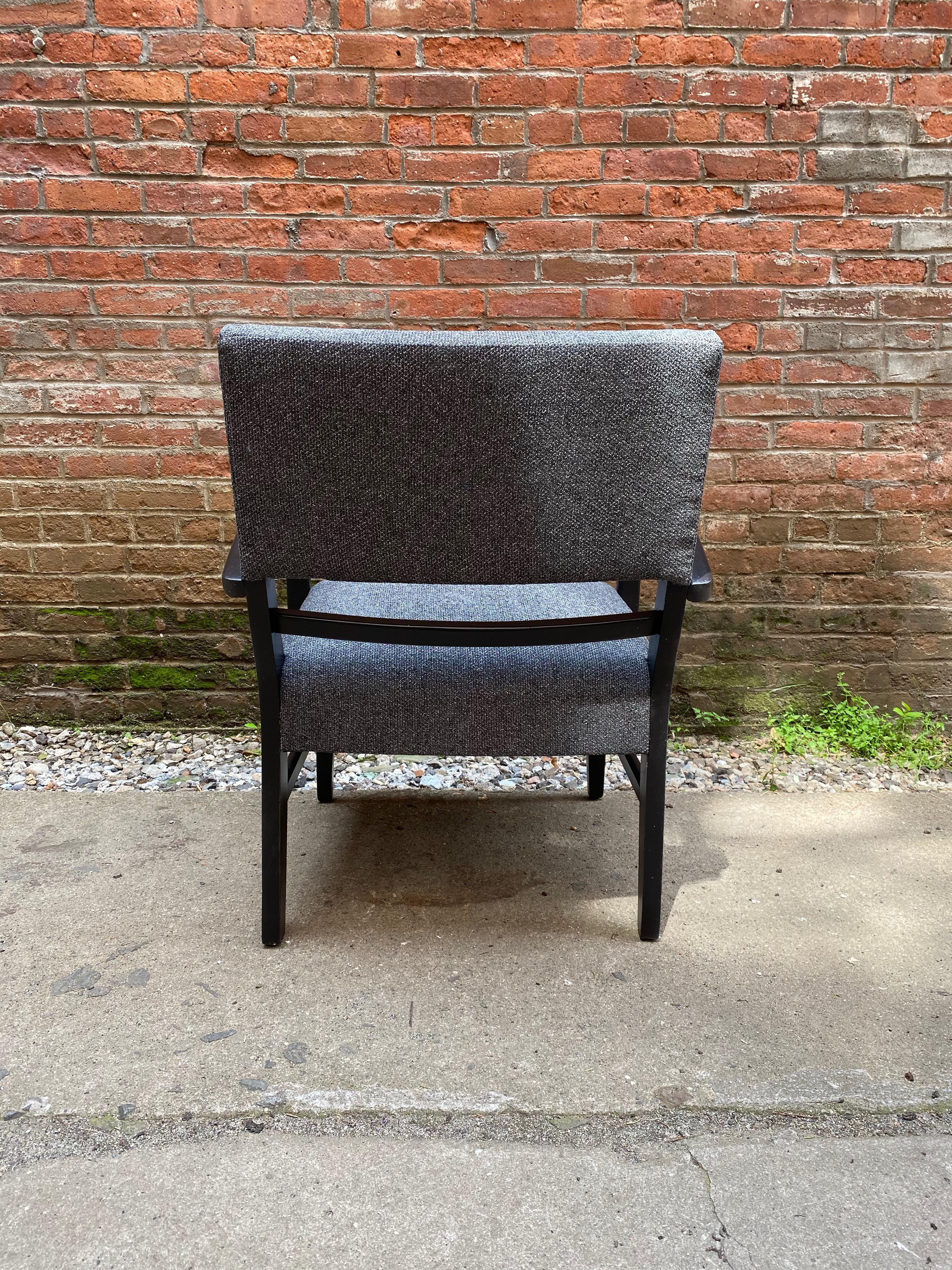 Mid-20th Century 1940s Moderne Bow Arm Lounge Chair For Sale