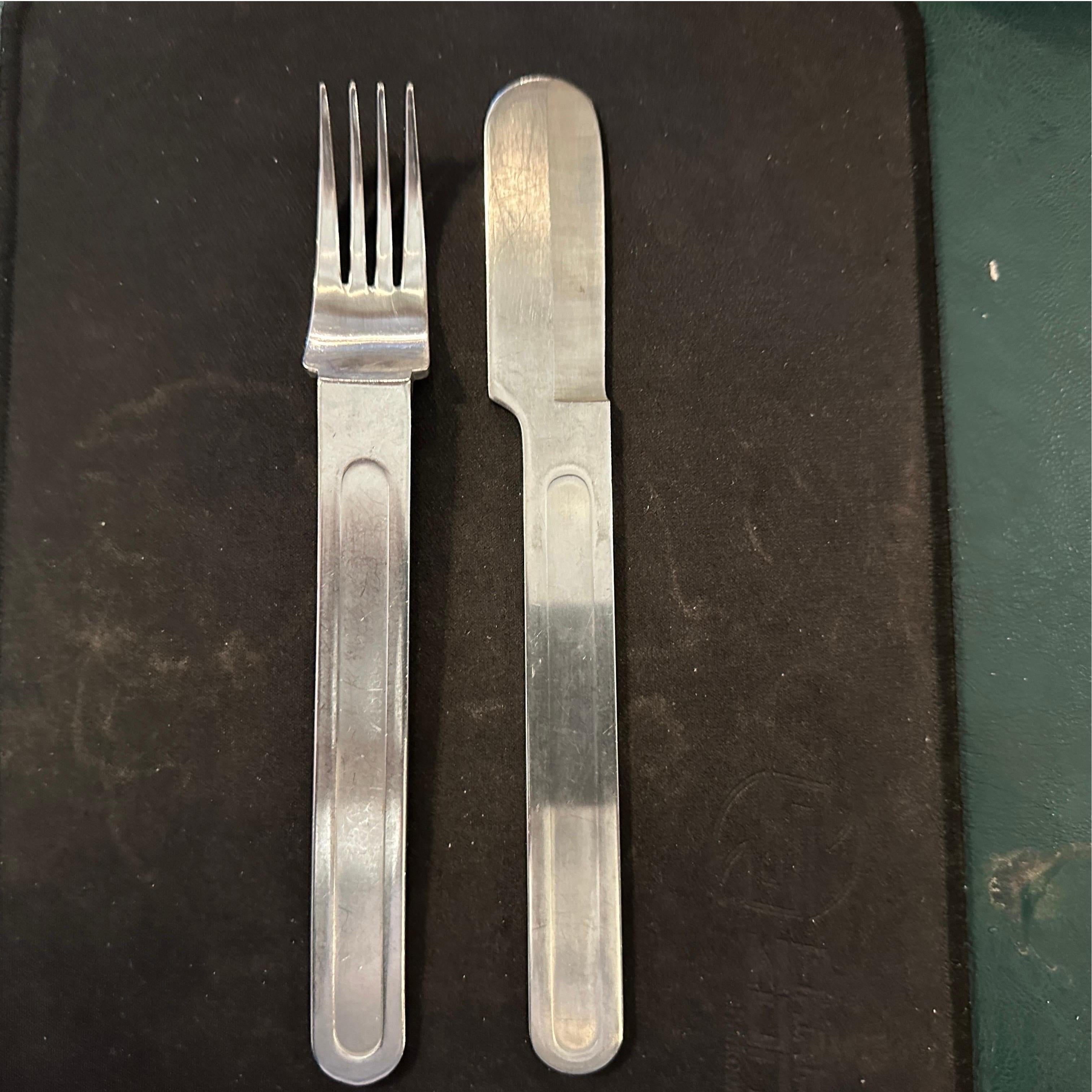 1940s Modernist Alpaca 35 pieces Italian Cutlery Set in the manner of Gio Ponti (Italienisch) im Angebot