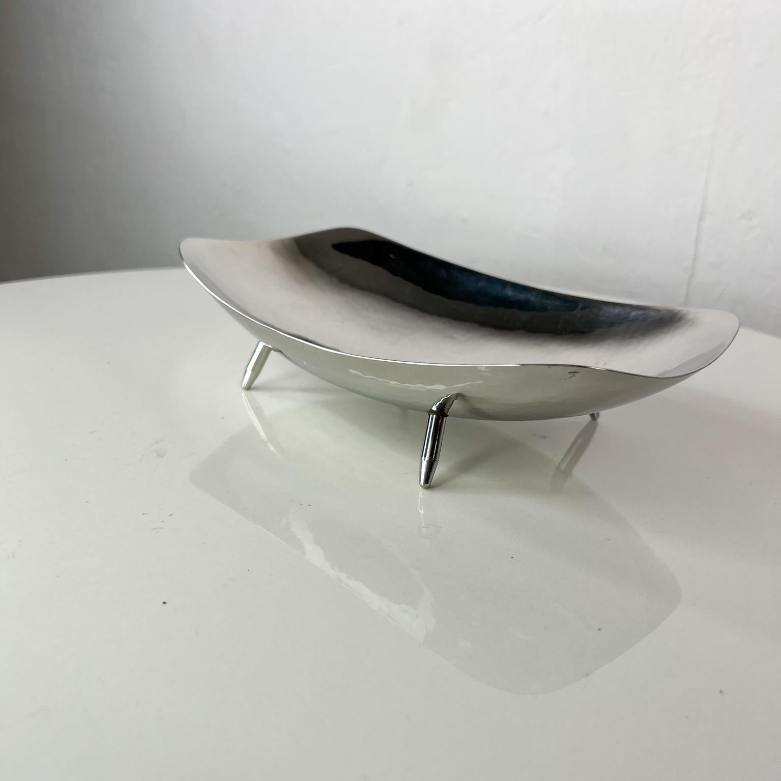 Mid-20th Century 1940s Modernist Sculptural Chrome Dish Footed Keswick School Industrial Arts UK