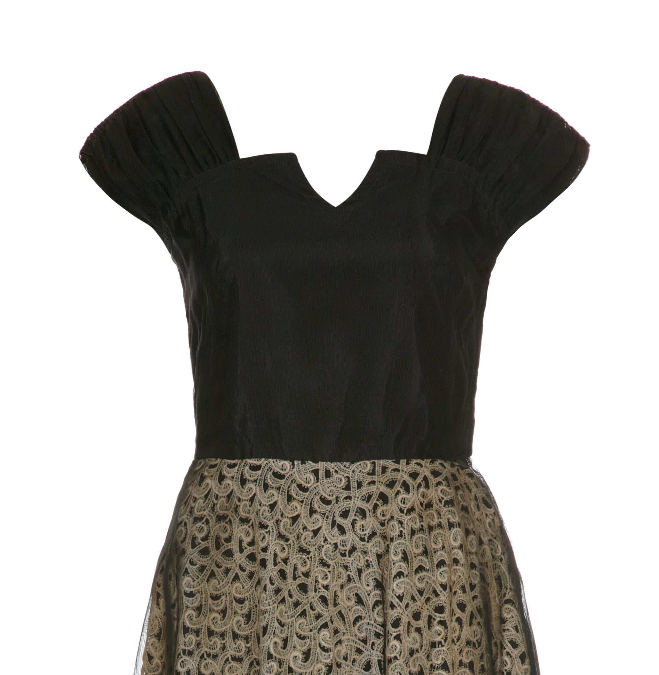 1940’s Monica Black Dress With Cream Guipure Lace In Excellent Condition For Sale In London, GB
