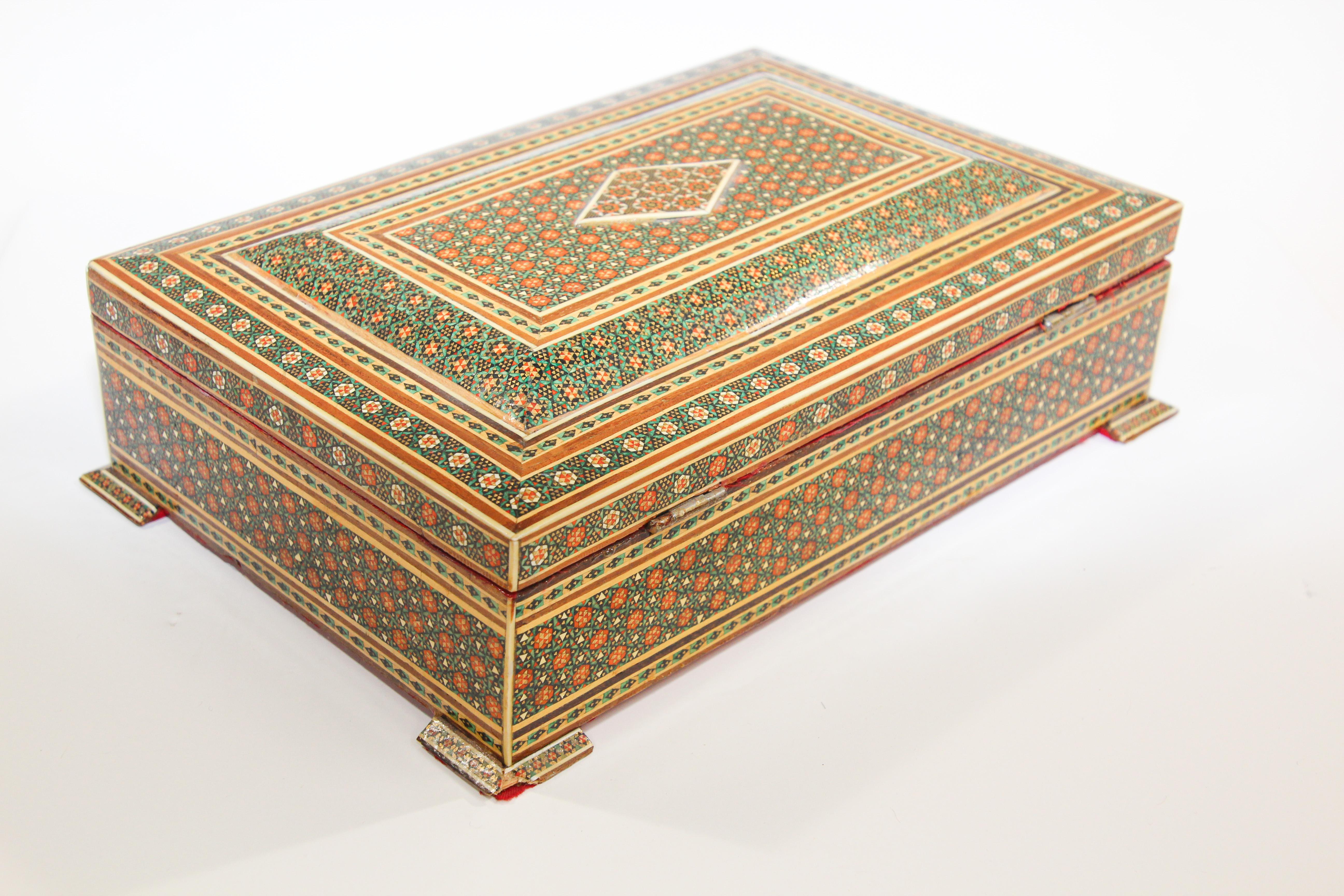 1940s Moorish Anglo-Indian Jewelry Mosaic Khatam Inlaid Box 8