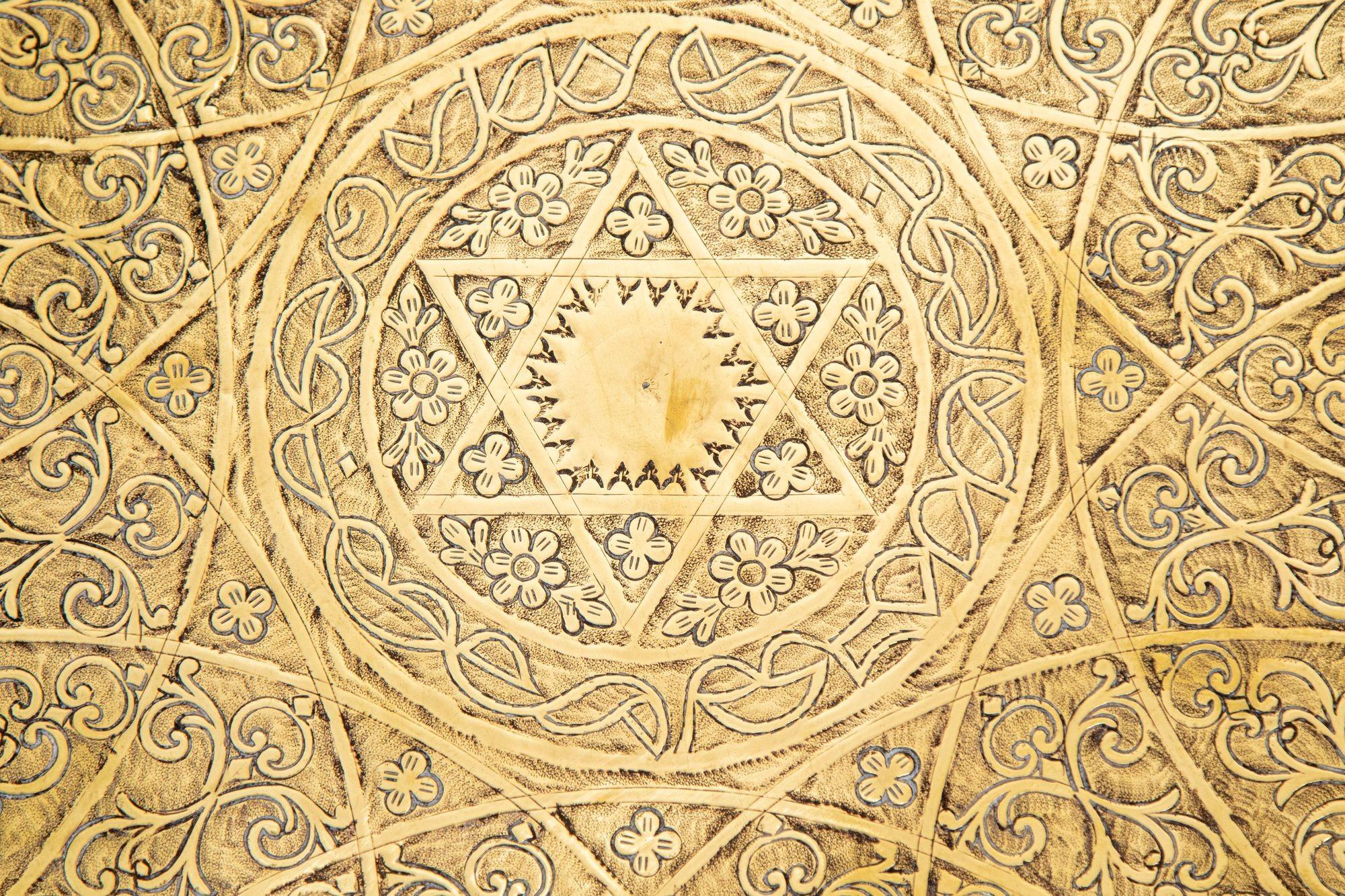 Moorish 1940s Moroccan Brass Tray Platter 23 in. Geometric and a Star of David Design For Sale