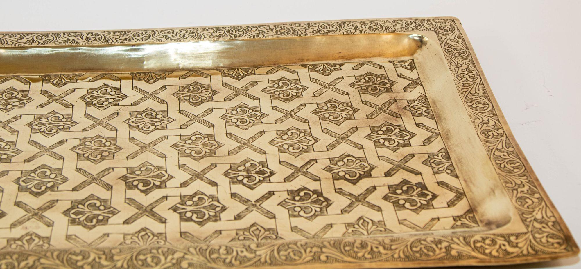 1940s Moroccan Brass Tray Rectangular Shape Polished Gold Brass Serving Platter For Sale 6